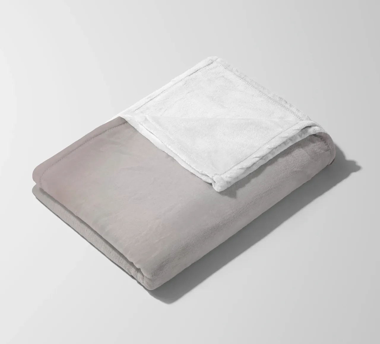 The Silkmoth 2 coperta in pile da Paul Aidan Perry