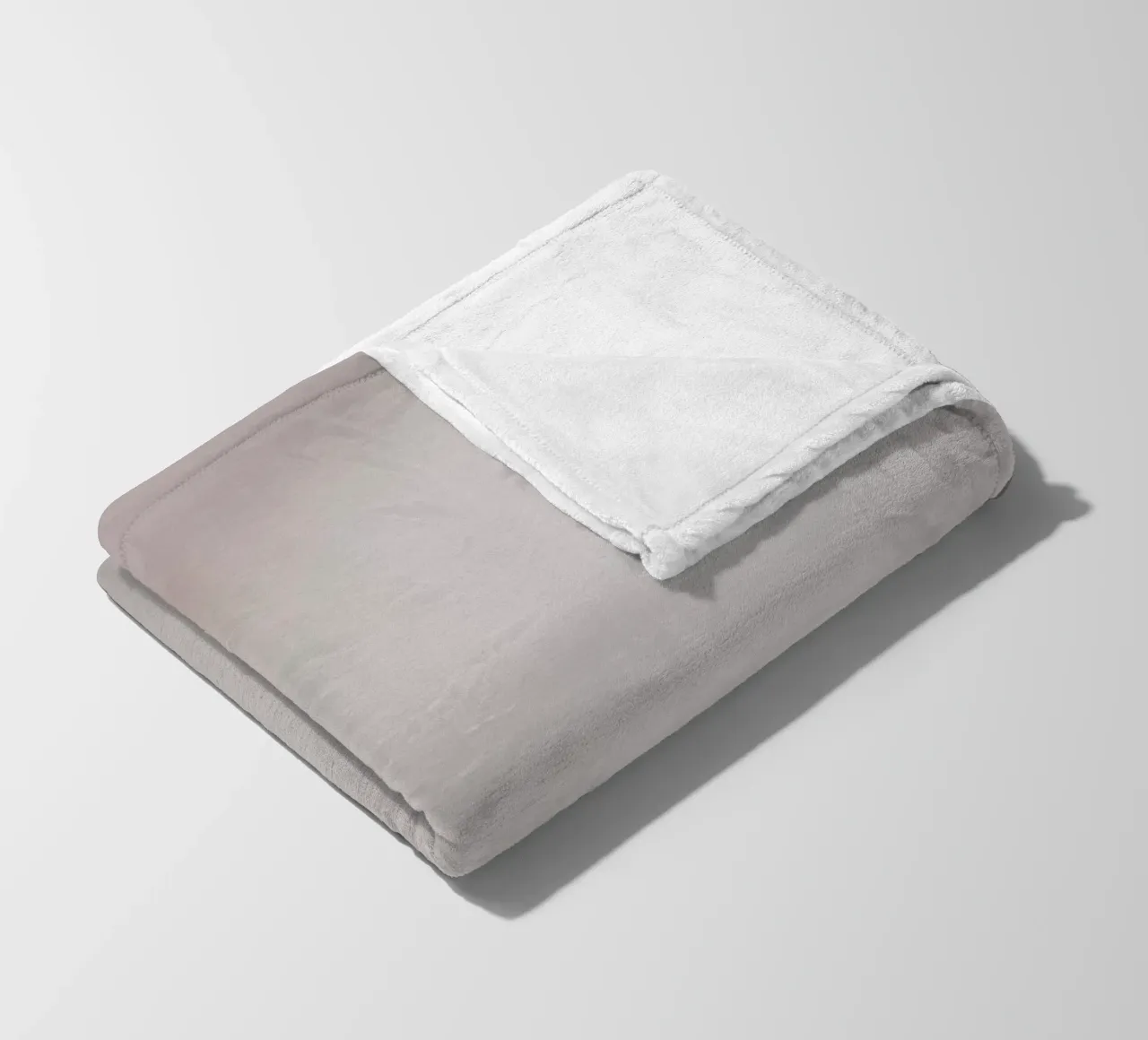 The Silkmoth 2 coperta in pile da Paul Aidan Perry