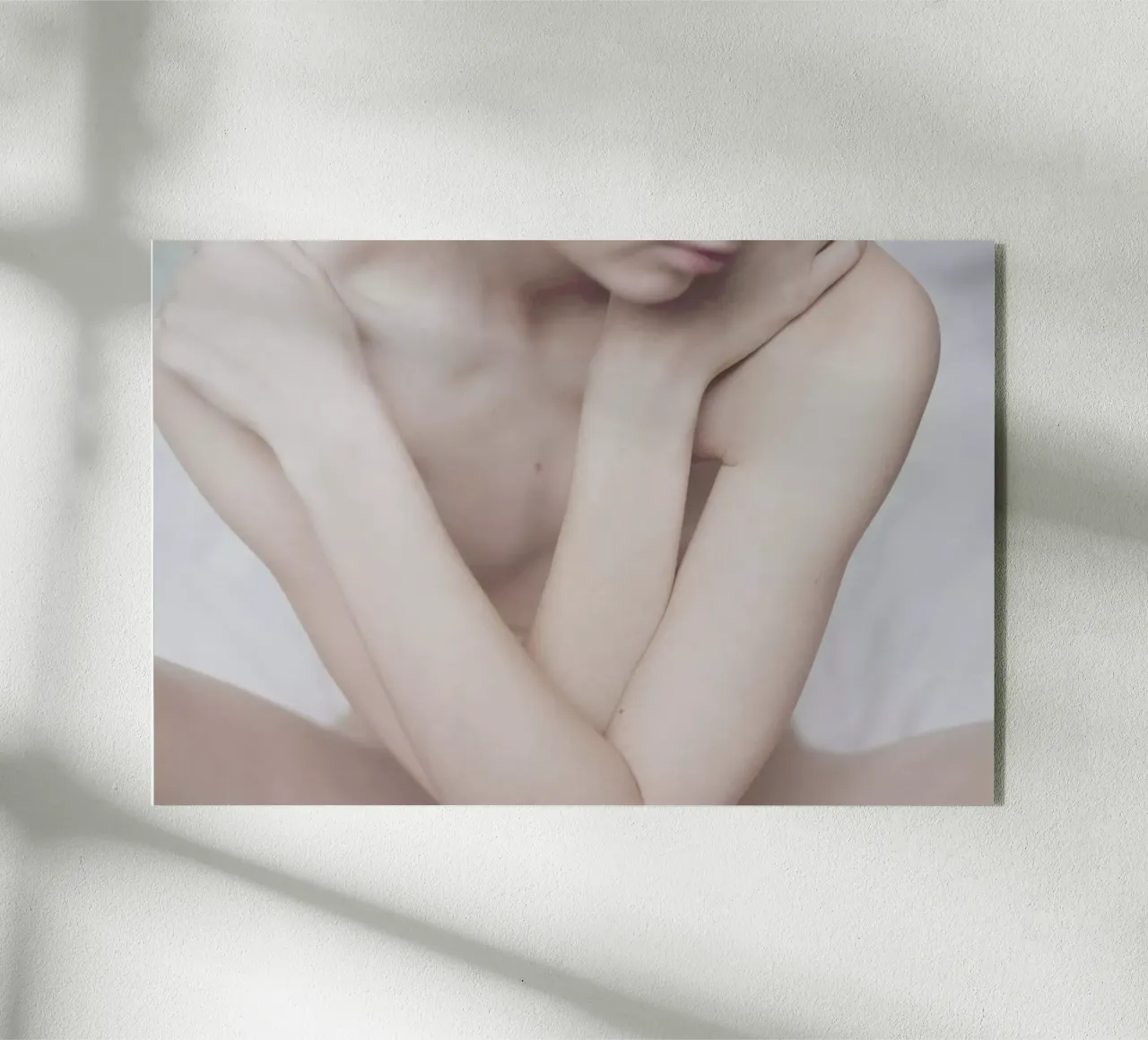 The Silkmoth 6 plexiglass da Paul Aidan Perry