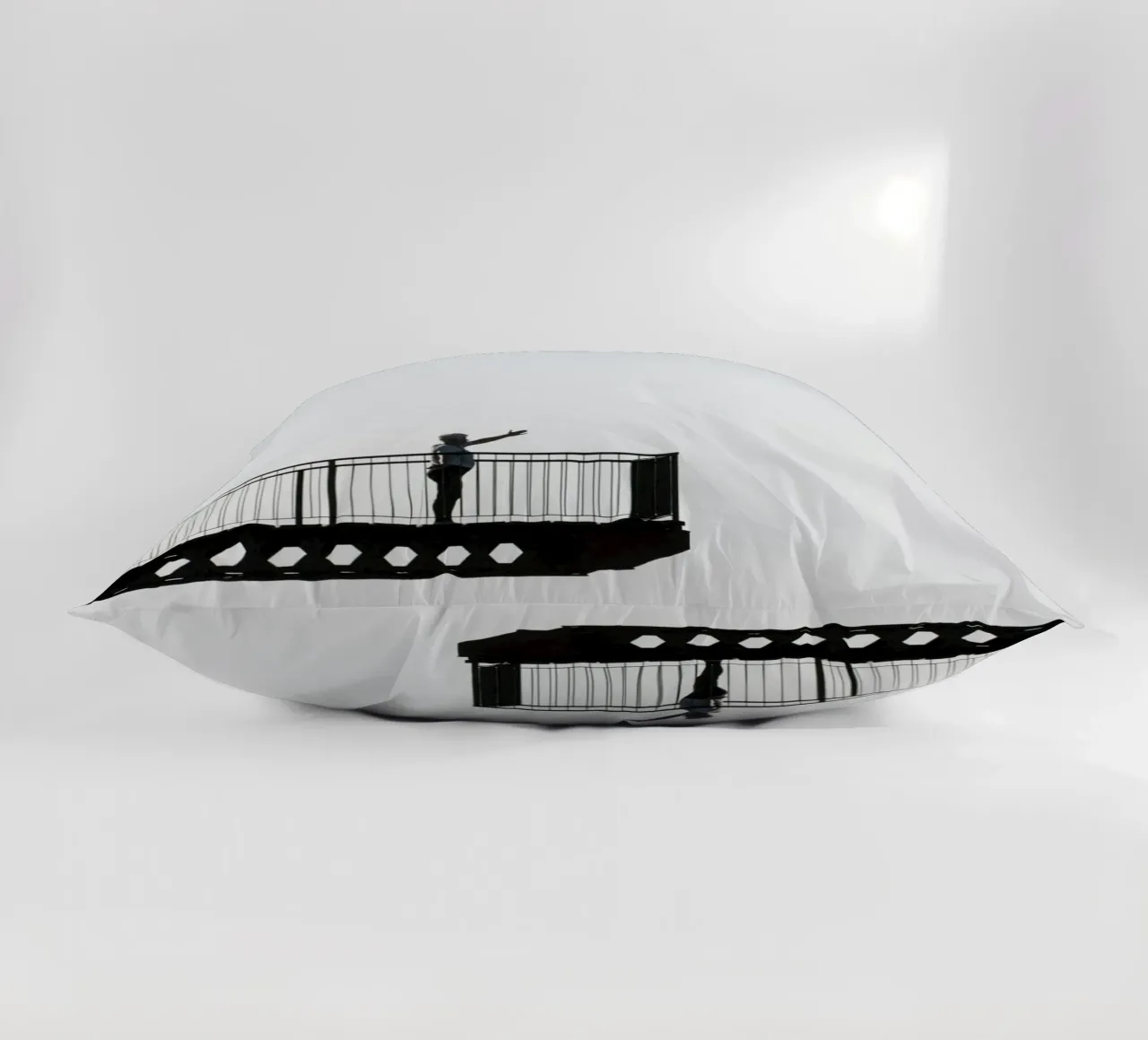 silhouette su un balcone cuscino da Harmony Gallery