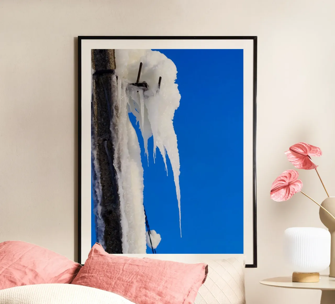 cielo blu e neve poster da Harmony Gallery