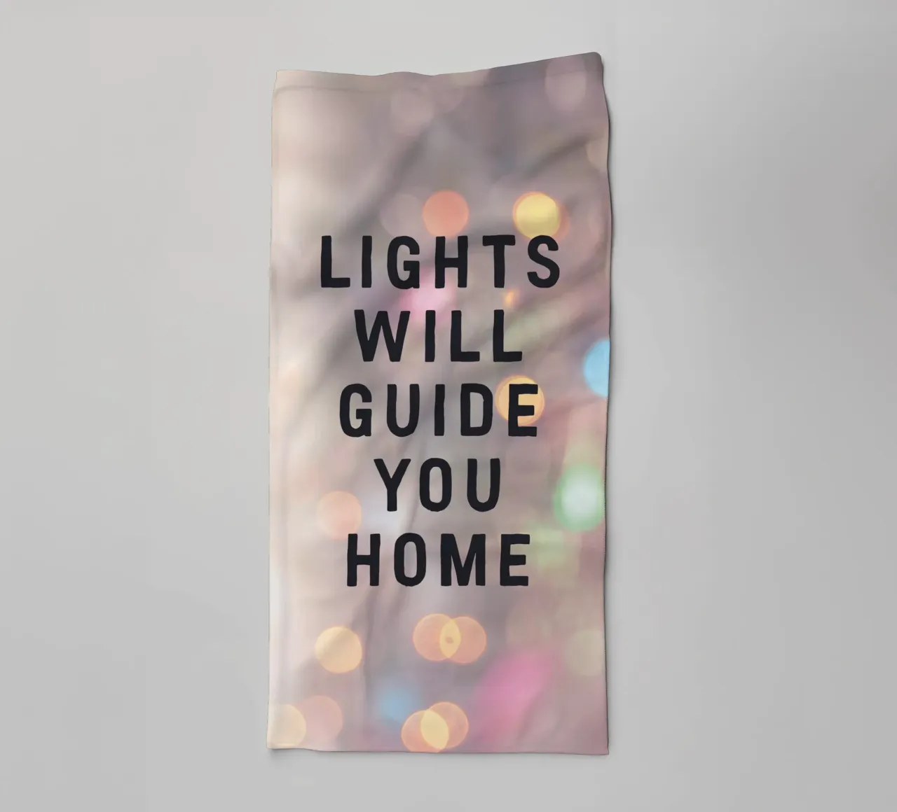 Lights Will Guide You Home asciugamano da bagno da The Native State