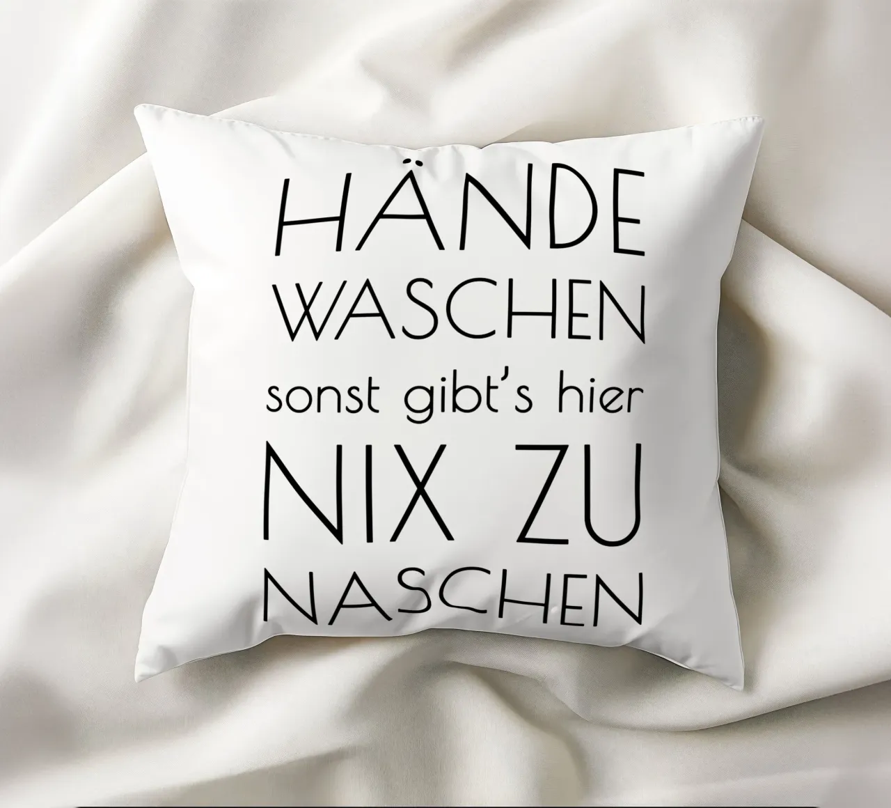 Hände waschen sonst gibt's hier nix zu naschen - minimal cuscino da Typo Designs