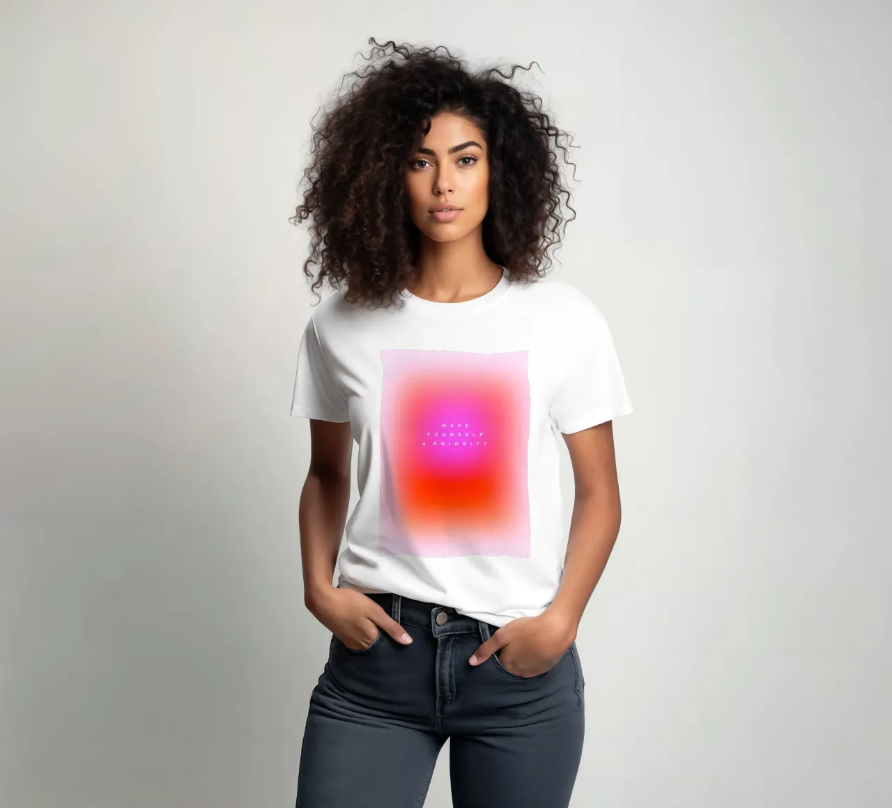MAKE YOURSELF A PRIORITY - Zelfzorg Aura verloop kunst t-shirt van Dominique Vari Words