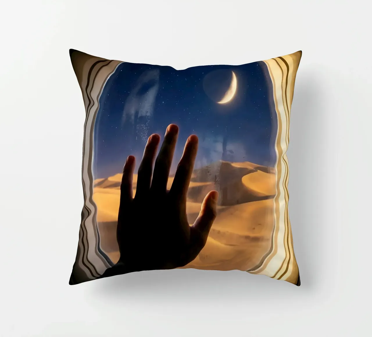 Vue du désert au clair de lune à partir d'une fenêtre d'avion coussin de Dreamspace Visuals