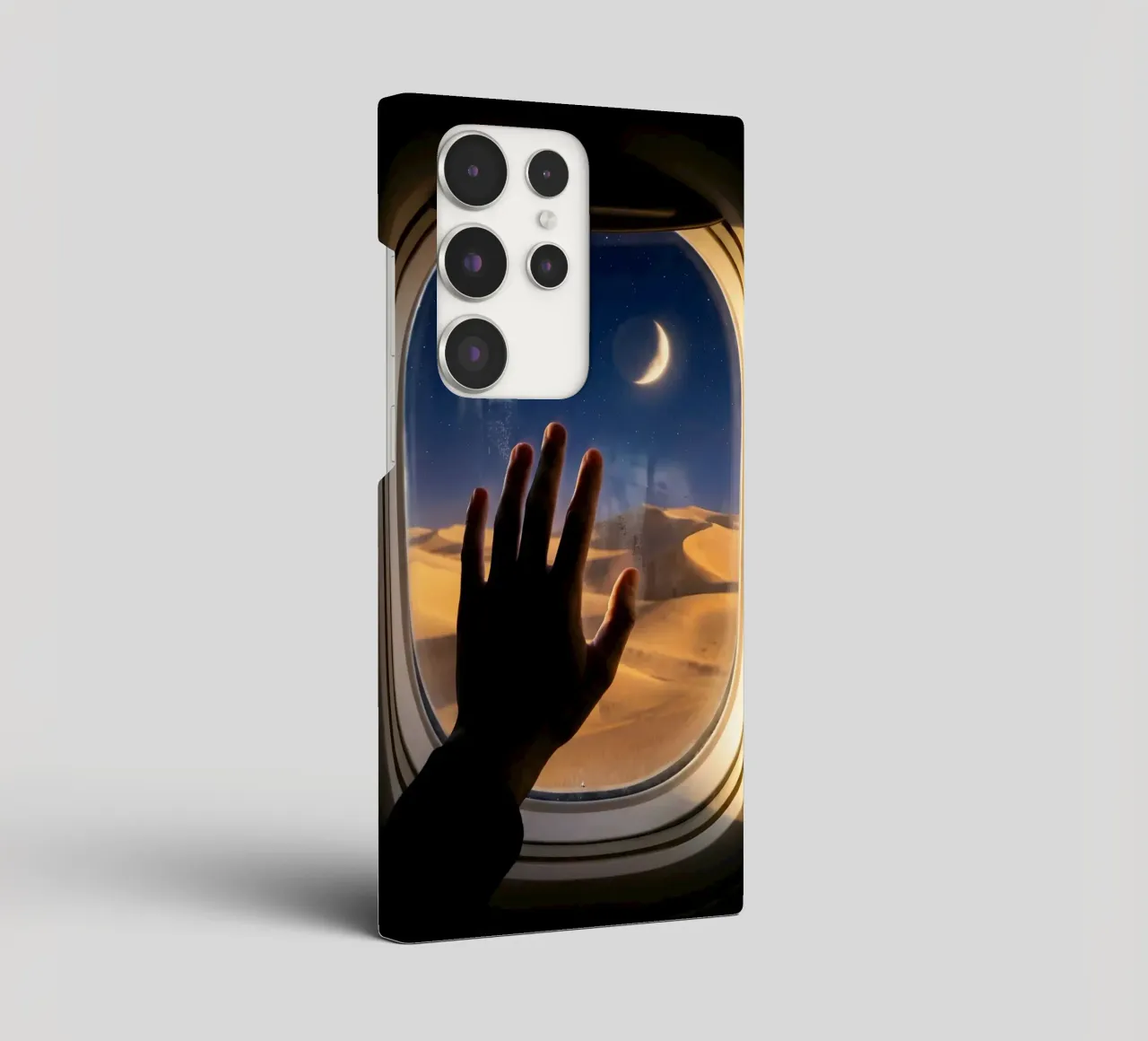 Vue du désert au clair de lune à partir d'une fenêtre d'avion coque samsung de Dreamspace Visuals