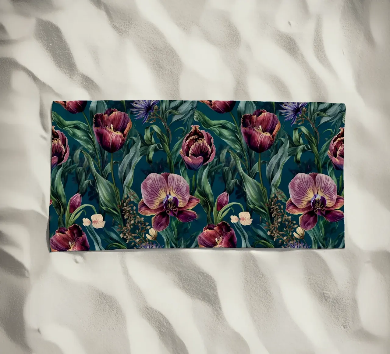 Dark Moody Floral Pattern telo mare da AzStore11