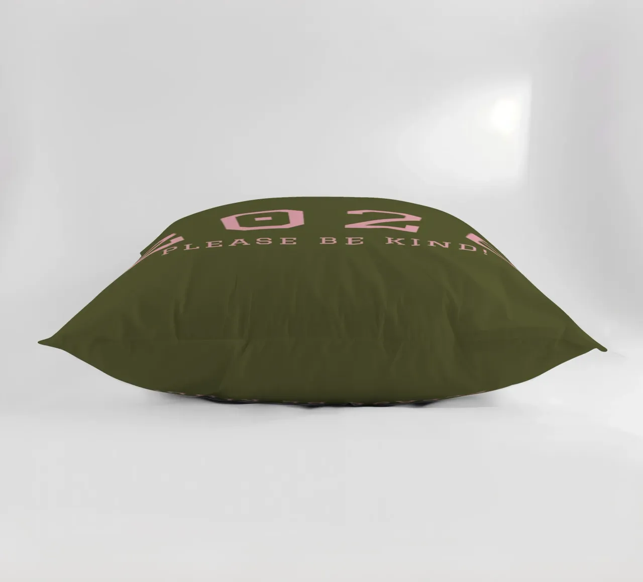 2026 Please Be Kind cuscino da DesigndN