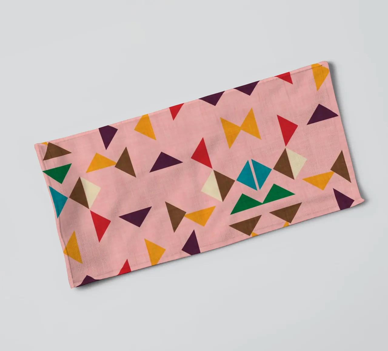 Kilim Triangle Pattern Pink - Mid Century Modern asciugamano da bagno da susanacosta