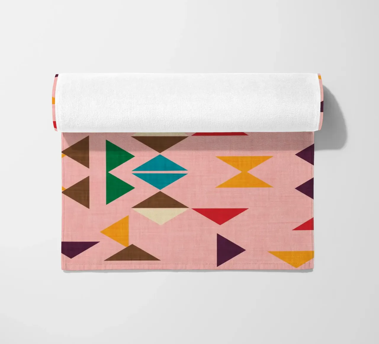 Kilim Triangle Pattern Pink - Mid Century Modern telo mare da susanacosta