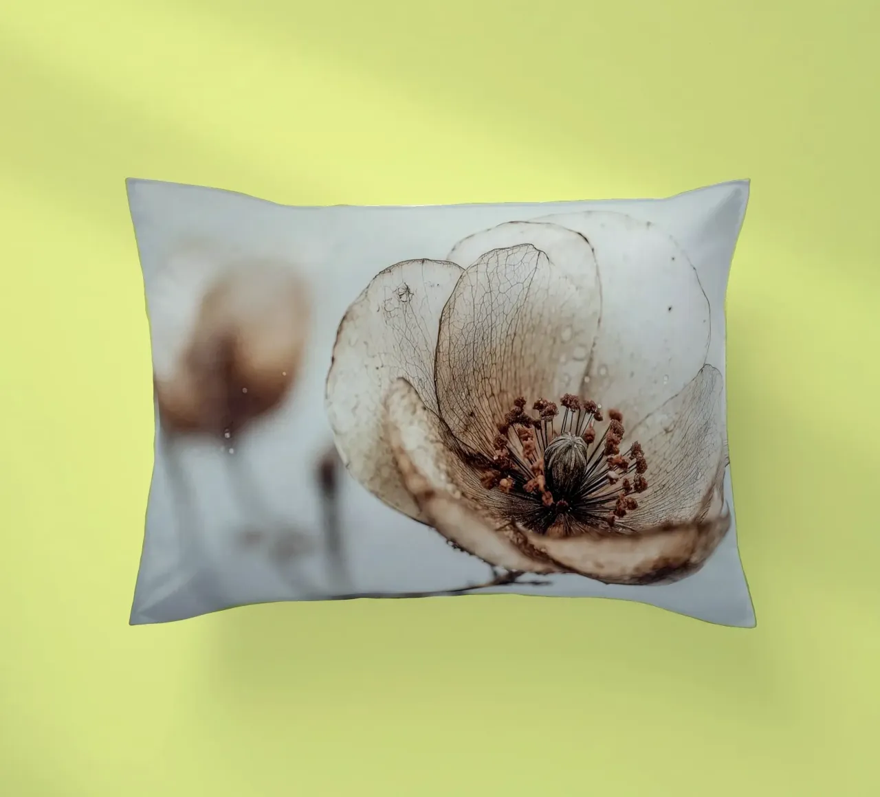 Bloom Memory No 05 cuscino da treechild