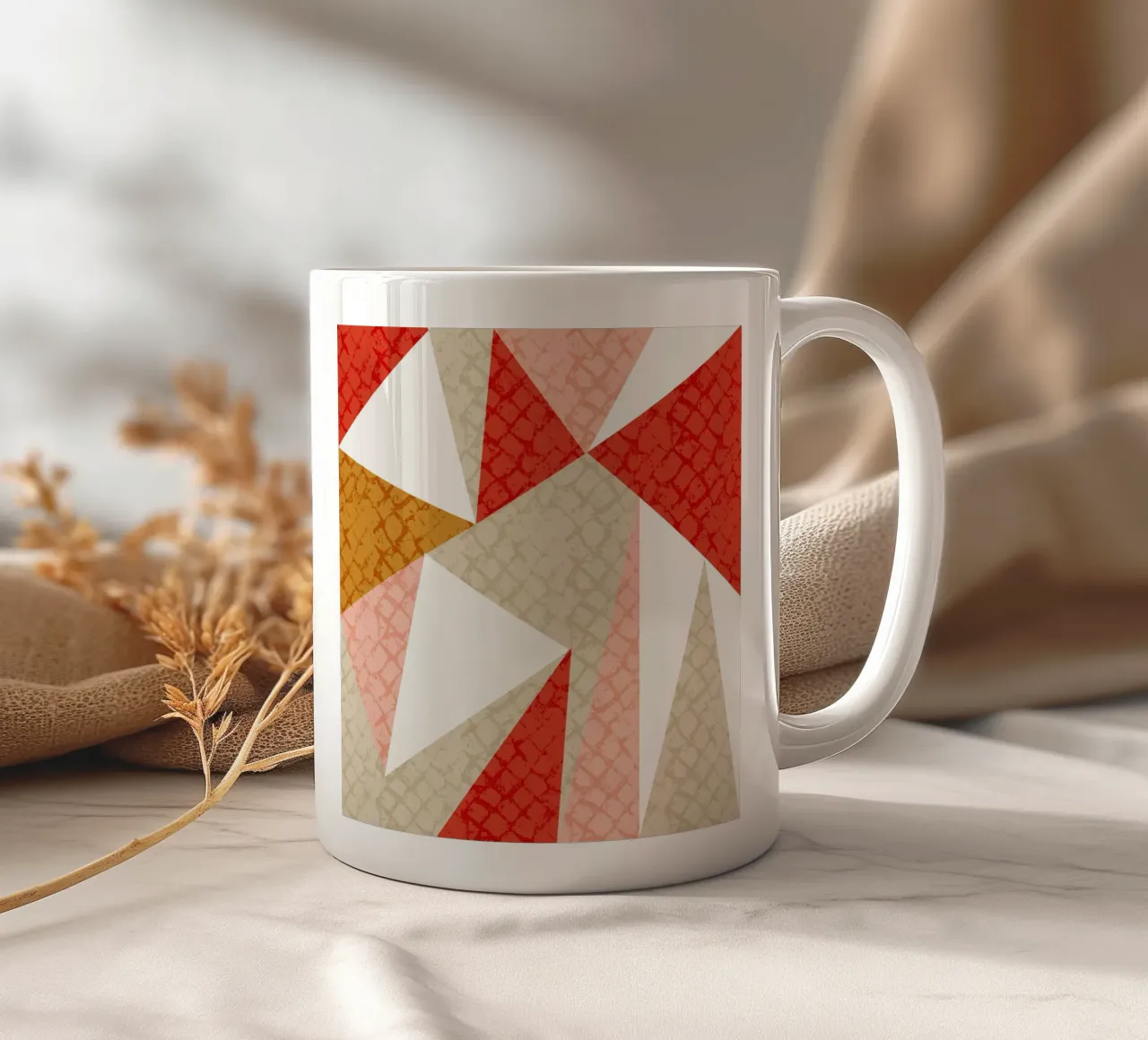 Faux-Textured Mid Mod Geo Red tazza in ceramica da susanacosta