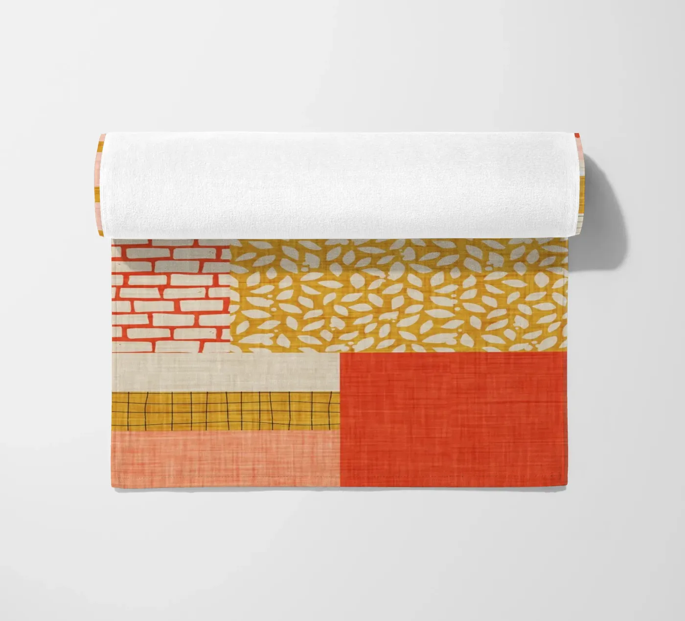 Faux-Textured Patchwork Strandtuch von susanacosta