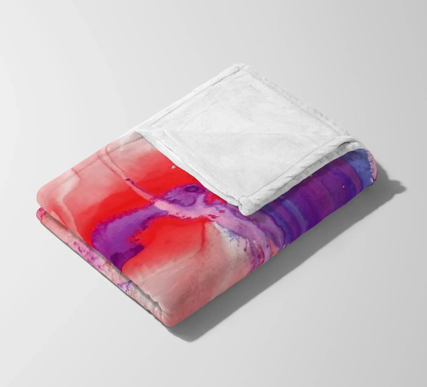 Colossal Dynamite coperta in pile da Amy Sia