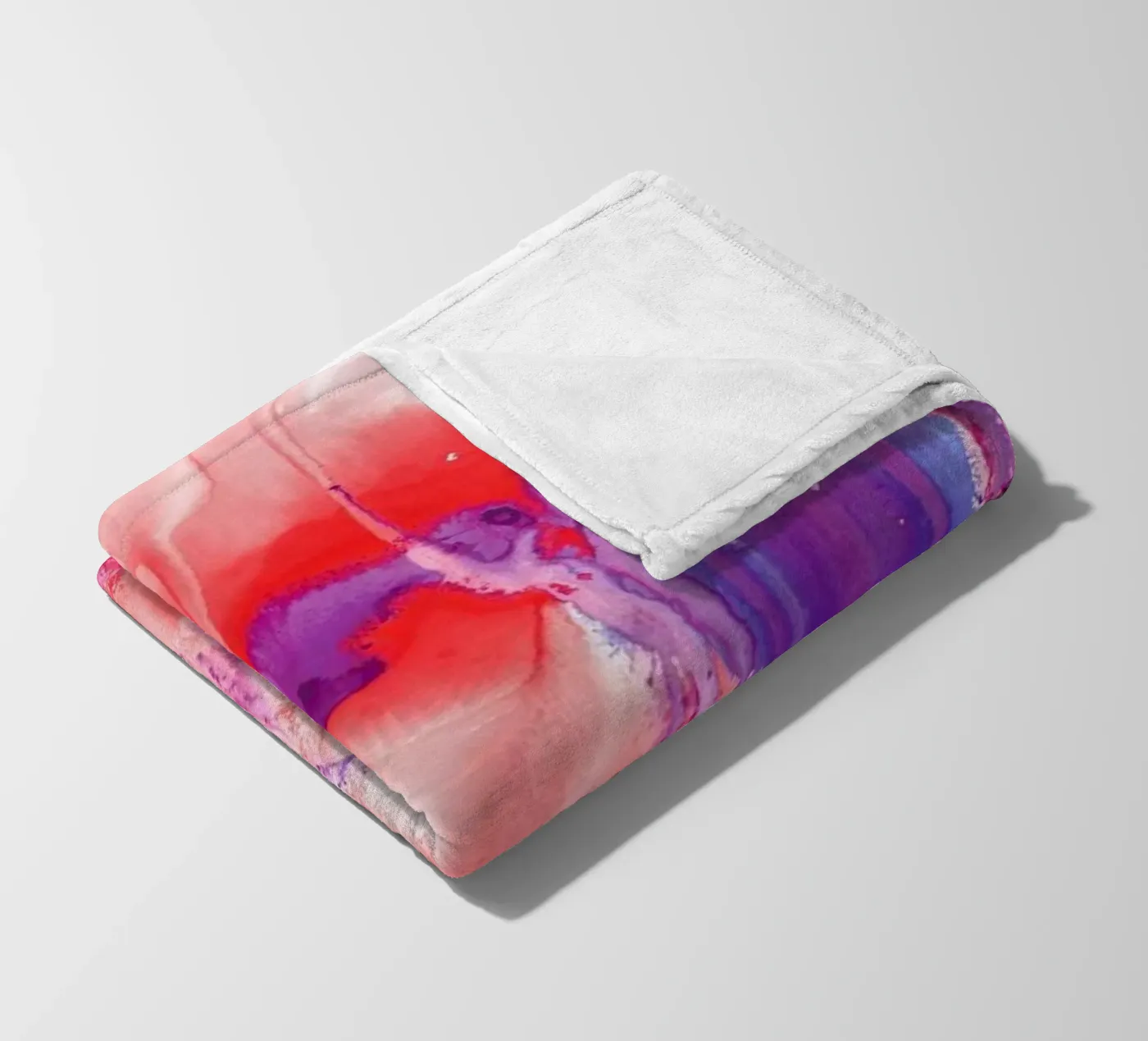 Colossal Dynamite coperta in pile da Amy Sia