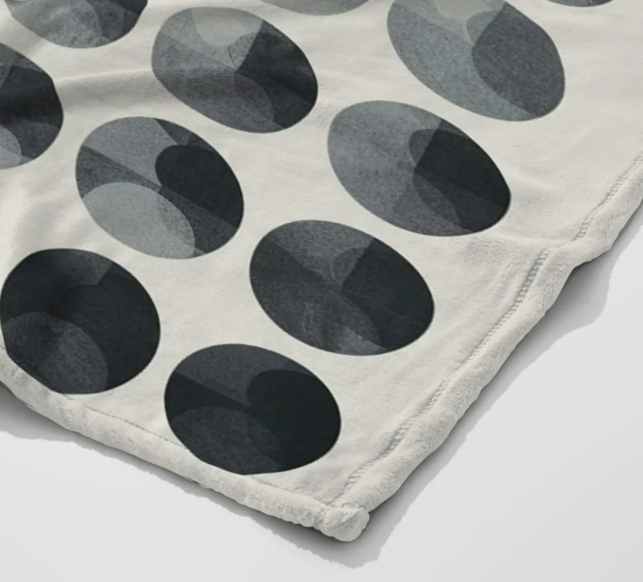 Minimal Conceptual Circle Matrix coperta in pile da Geometrica
