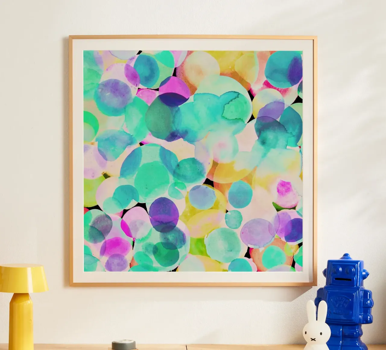 Polka Dot Ice Blue poster con telaio in plastica da Amy Sia