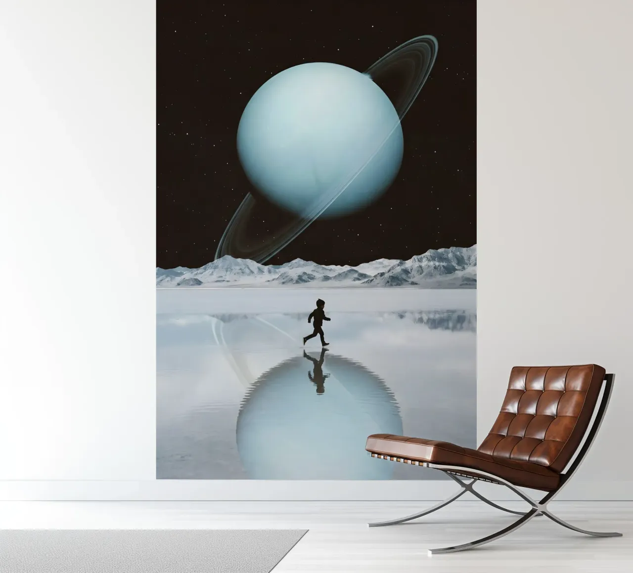 Correre sotto Saturno - Arte surreale del riflesso del pianeta carta da parati fotografica da Cosmic Daydream Studio