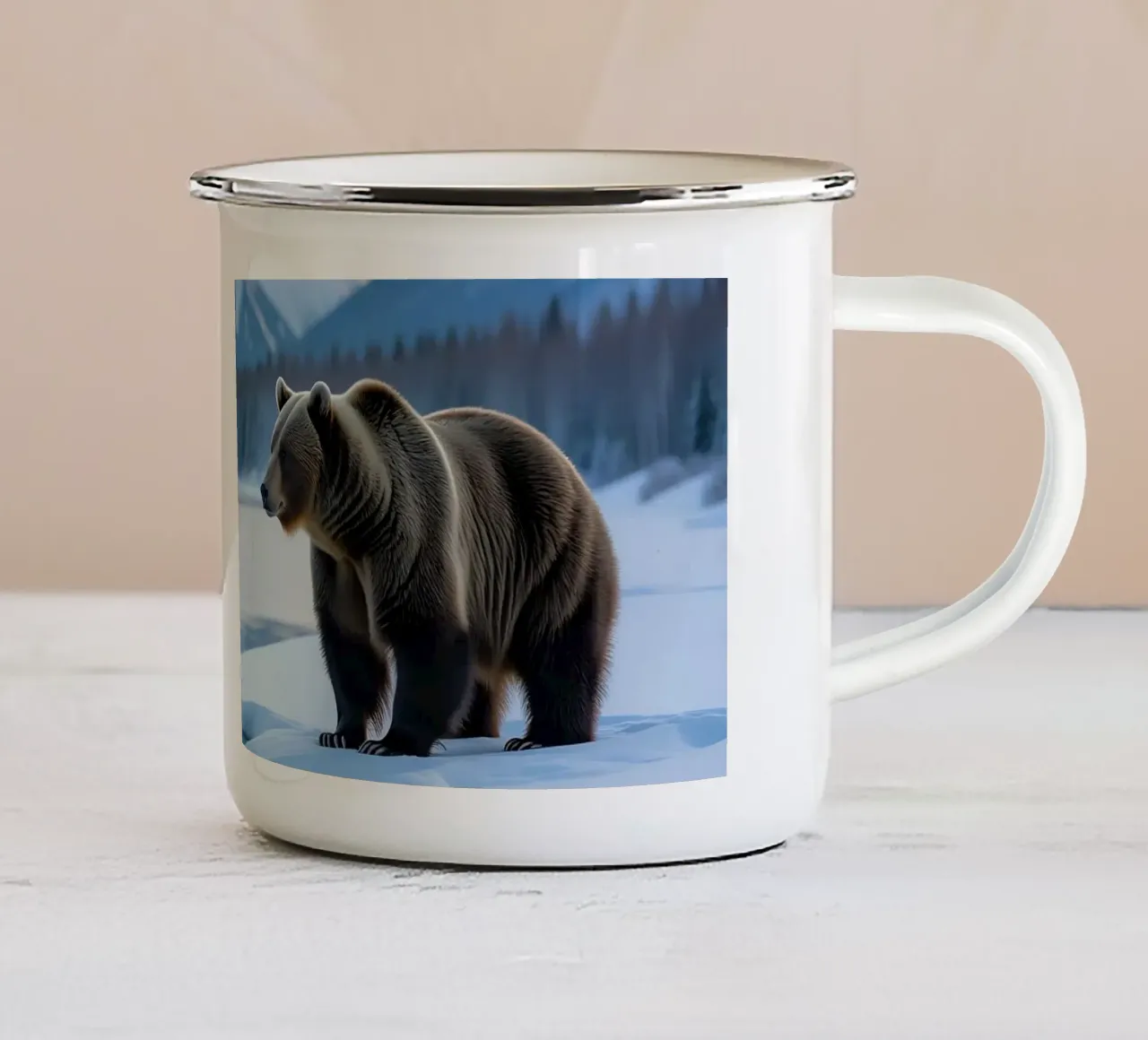 Orso bruno sulla riva di un fiume tazza in smalto da Wild Beauty