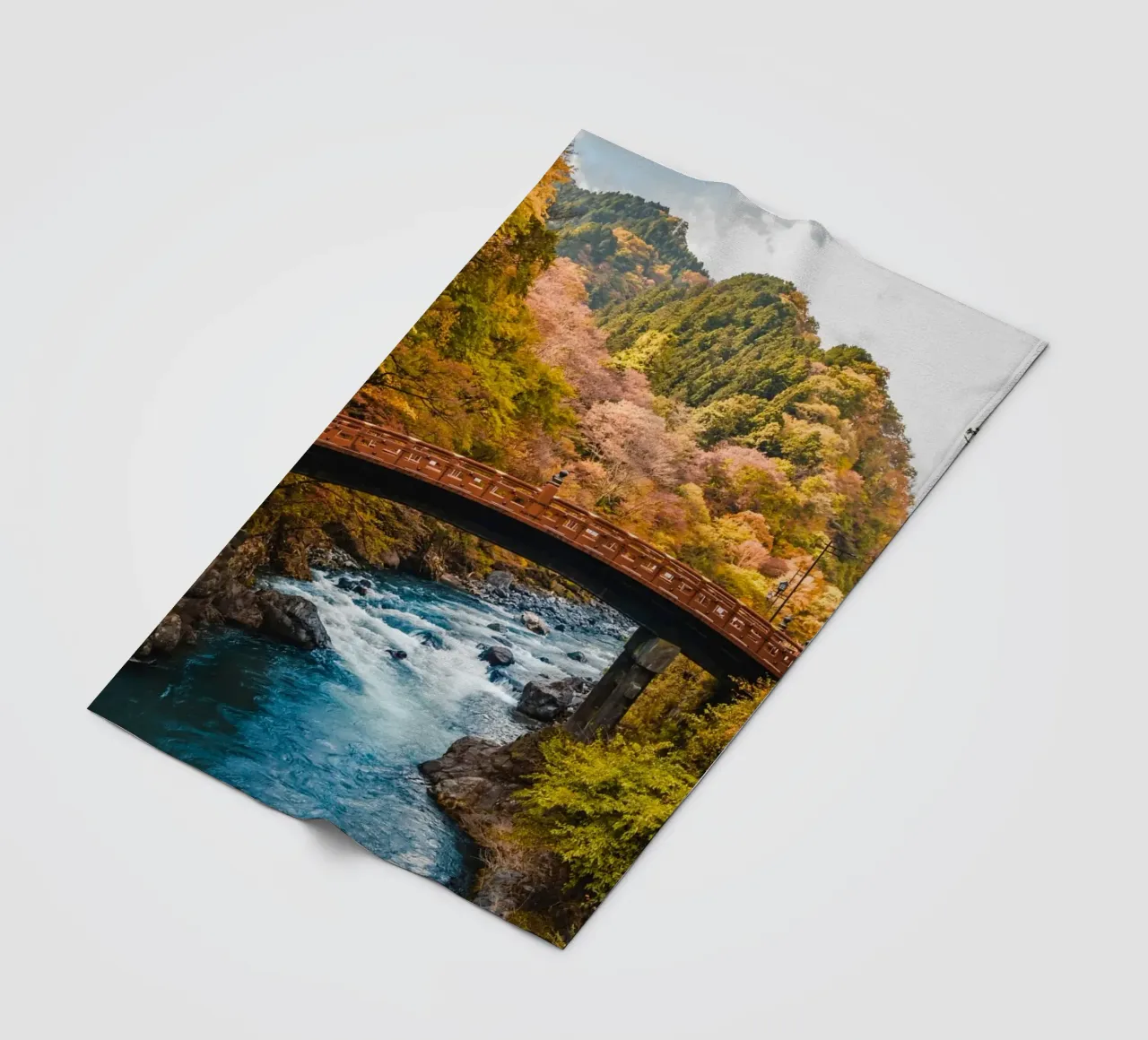 Autunno in Giappone coperta in pile da Marcel Bisig