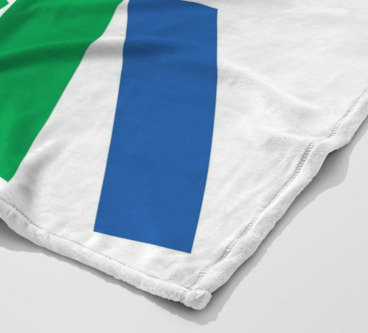 Pila geometrica stabile coperta in pile da Studio Fun Boy