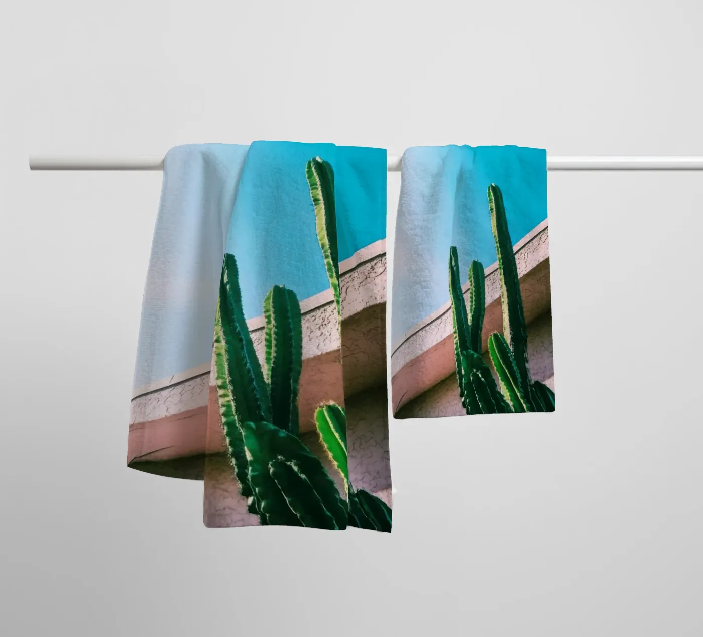 1 badhanddoek van Pink California | Affiches & Posters