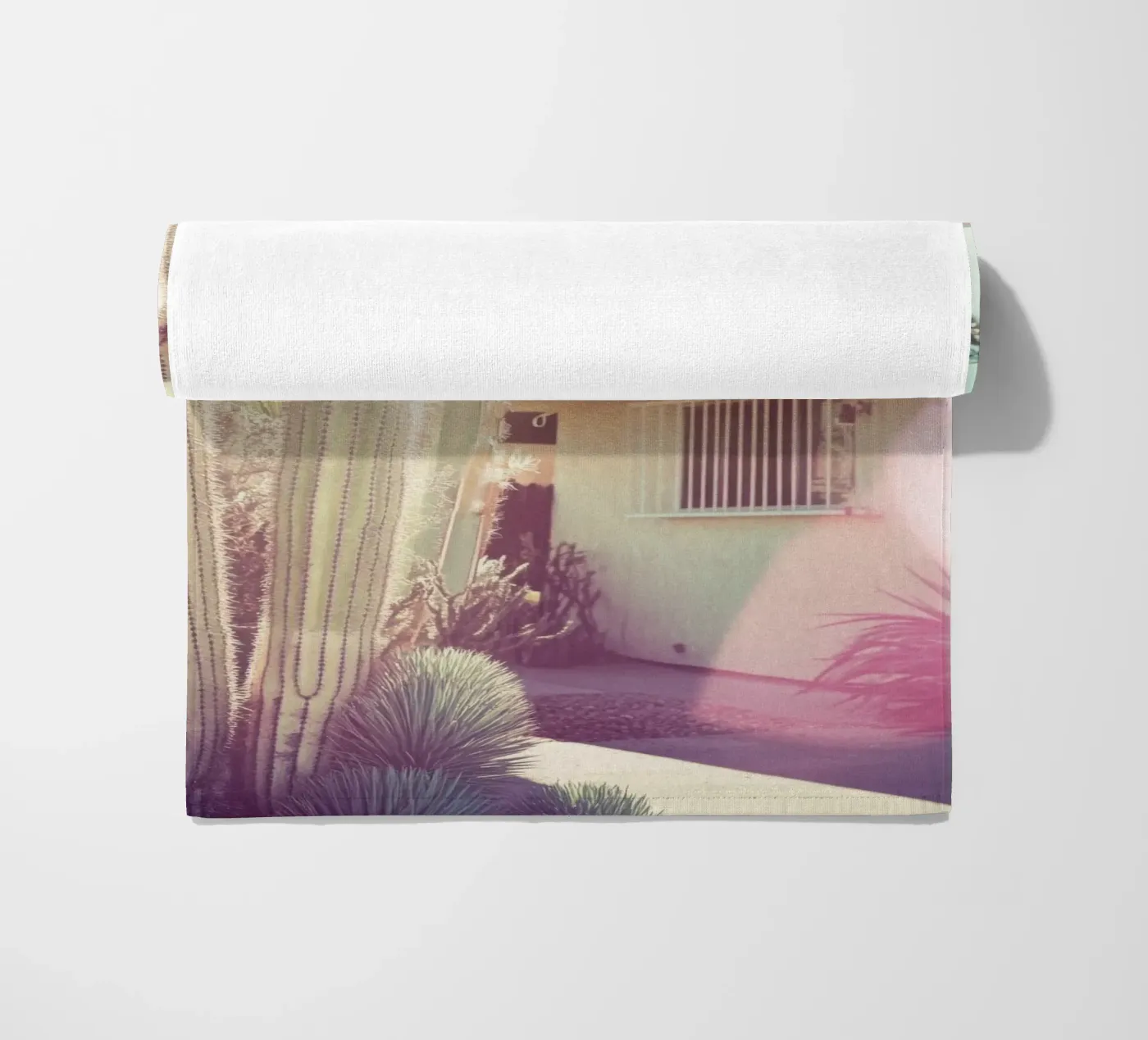 7 Strandtuch von Pink California | Affiches & Posters