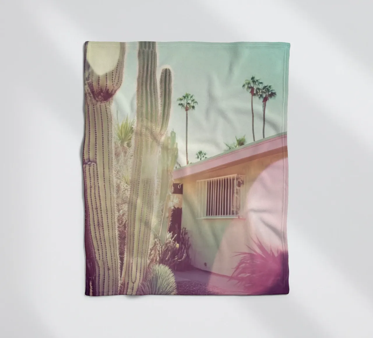 7 Fleecedecke von Pink California | Affiches & Posters