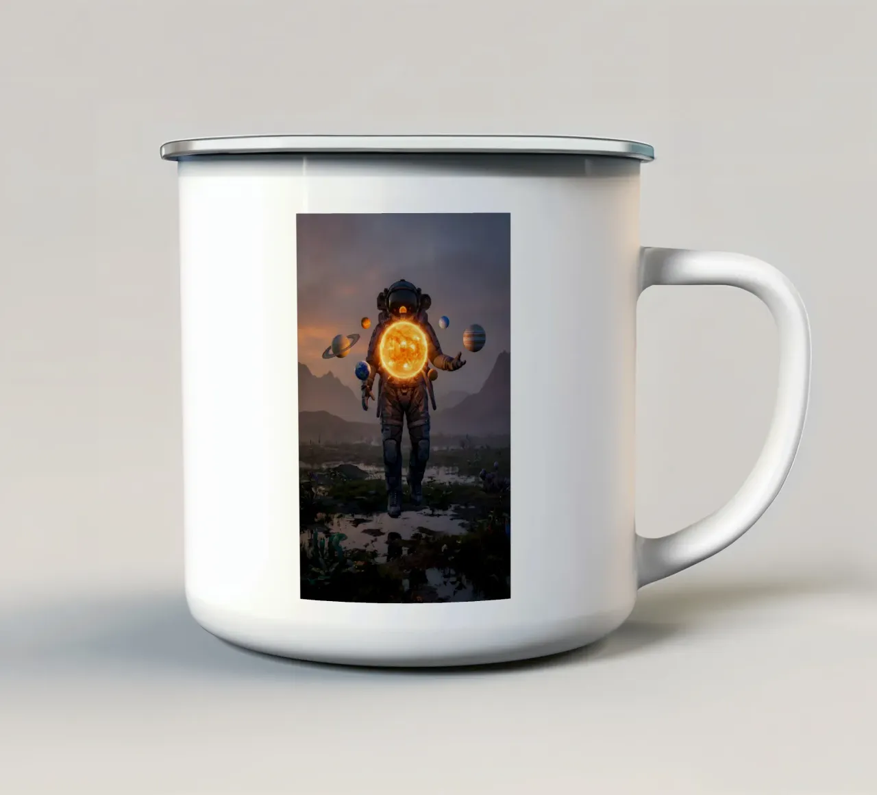 Un astronauta tiene in mano un sole vivente in un surreale regno cosmico tazza in smalto da Cosmic Reverie Creations