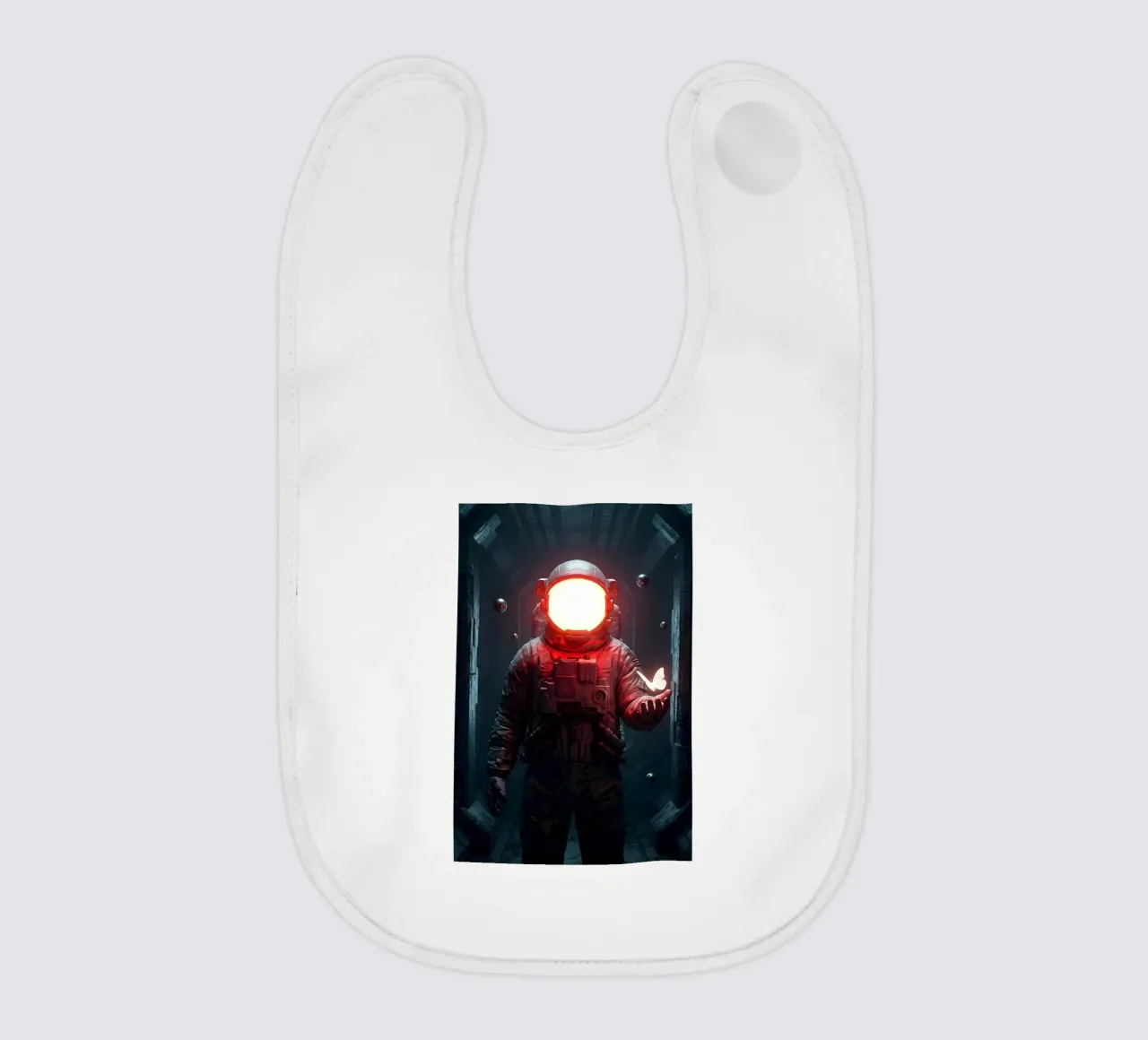 Astronauta di luce con in mano una farfalla in un futuro oscuro bavaglino da Cosmic Reverie Creations