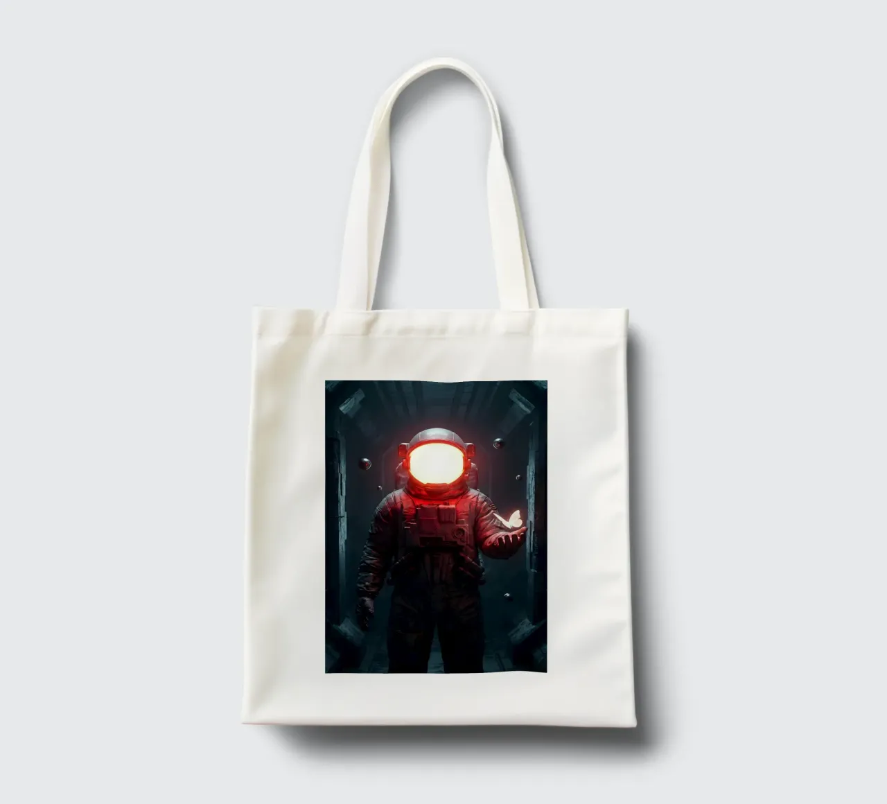 Astronauta di luce con in mano una farfalla in un futuro oscuro borsa in juta da Cosmic Reverie Creations