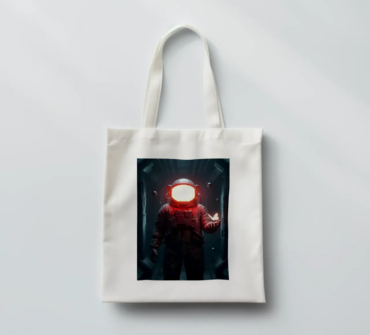 Astronauta di luce con in mano una farfalla in un futuro oscuro borsa in juta da Cosmic Reverie Creations