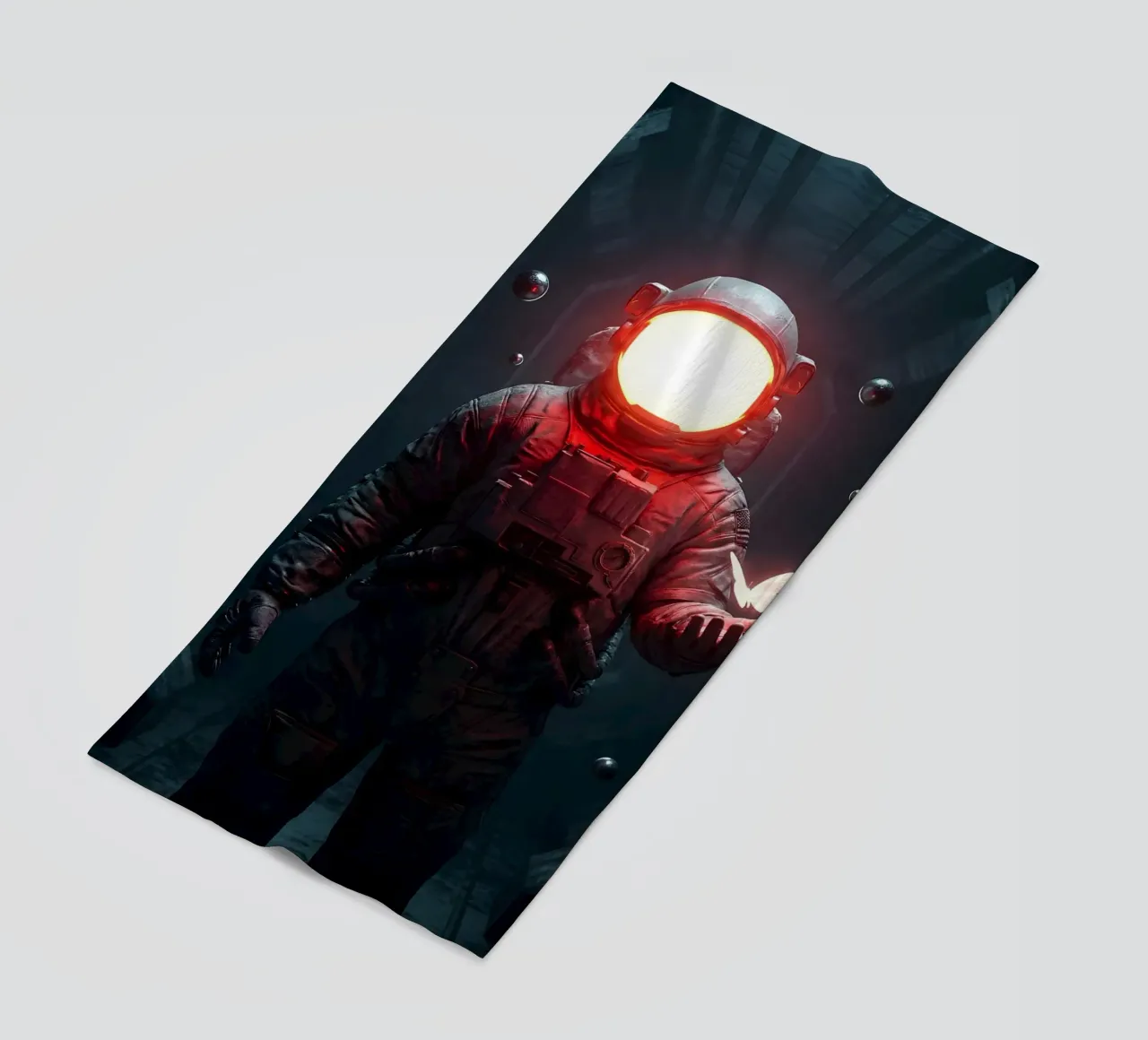 Astronauta di luce con in mano una farfalla in un futuro oscuro telo mare da Cosmic Reverie Creations