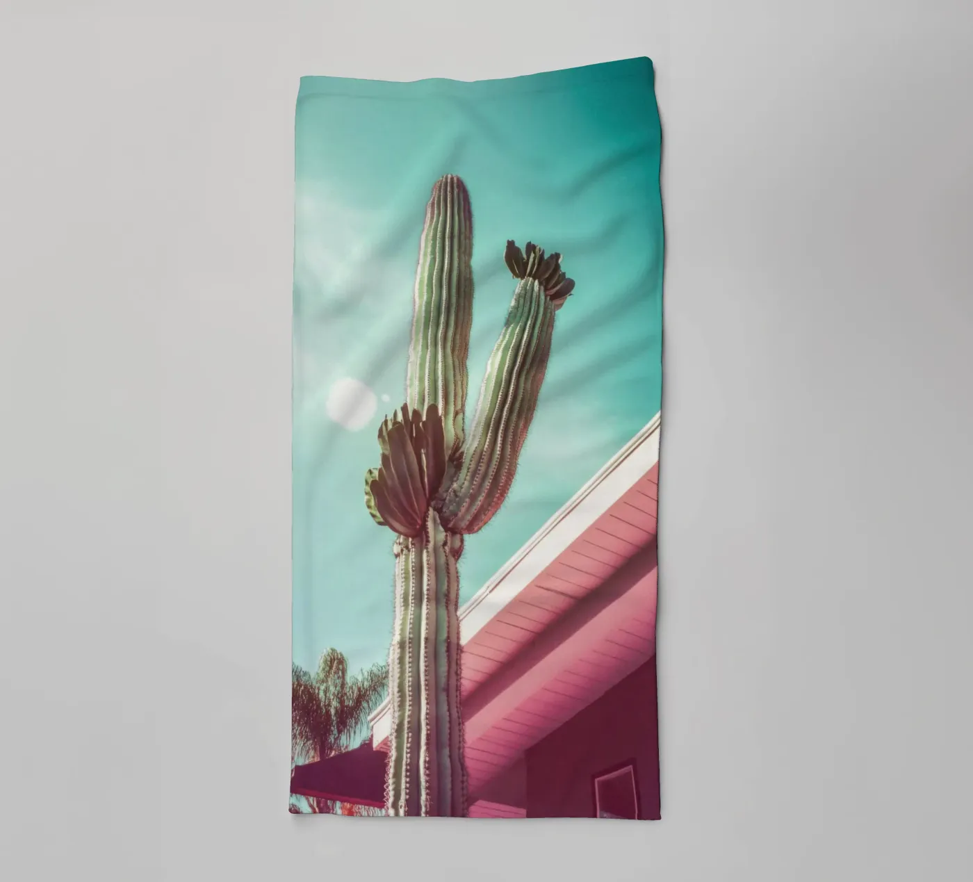 19 Handtuch von Pink California | Affiches & Posters