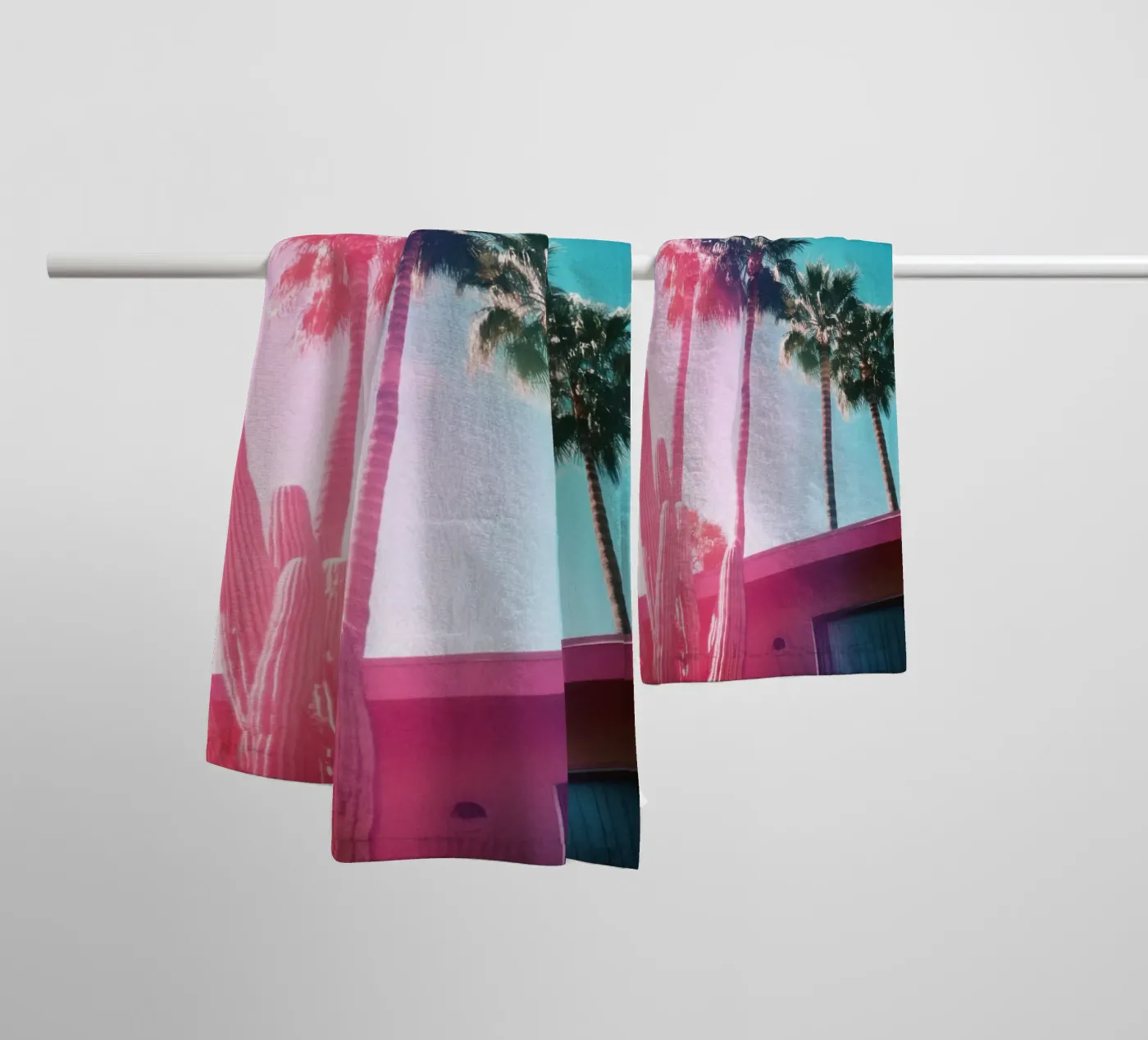 21 towel by Pink California | Affiches & Posters