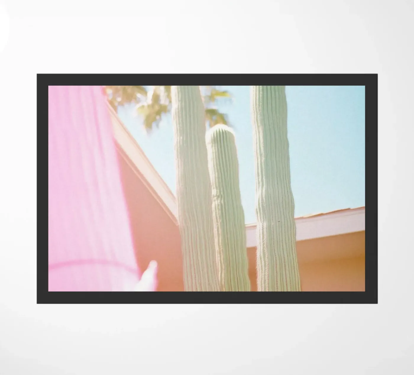 23 deurmat van Pink California | Affiches & Posters