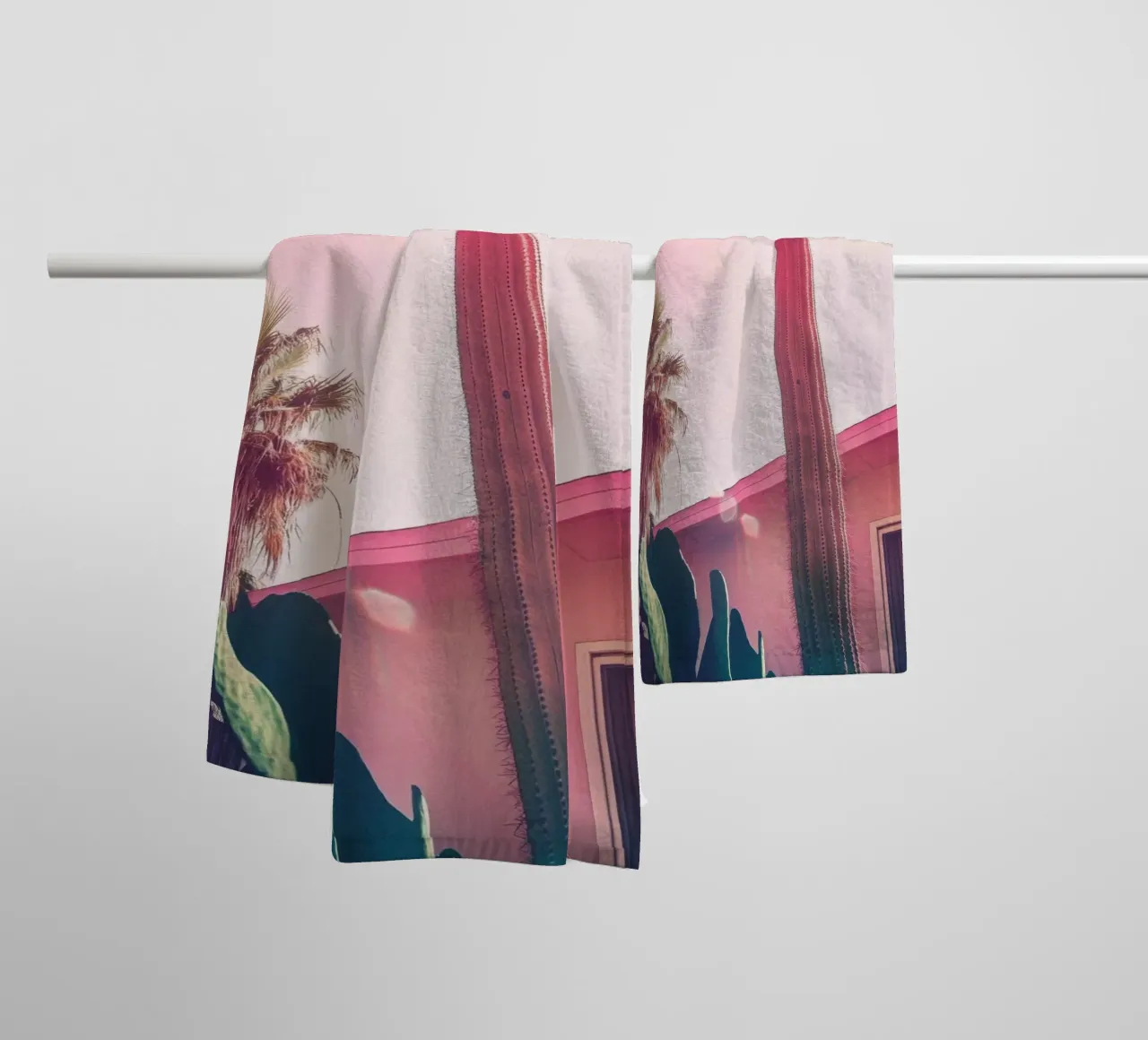 24 badhanddoek van Pink California | Affiches & Posters