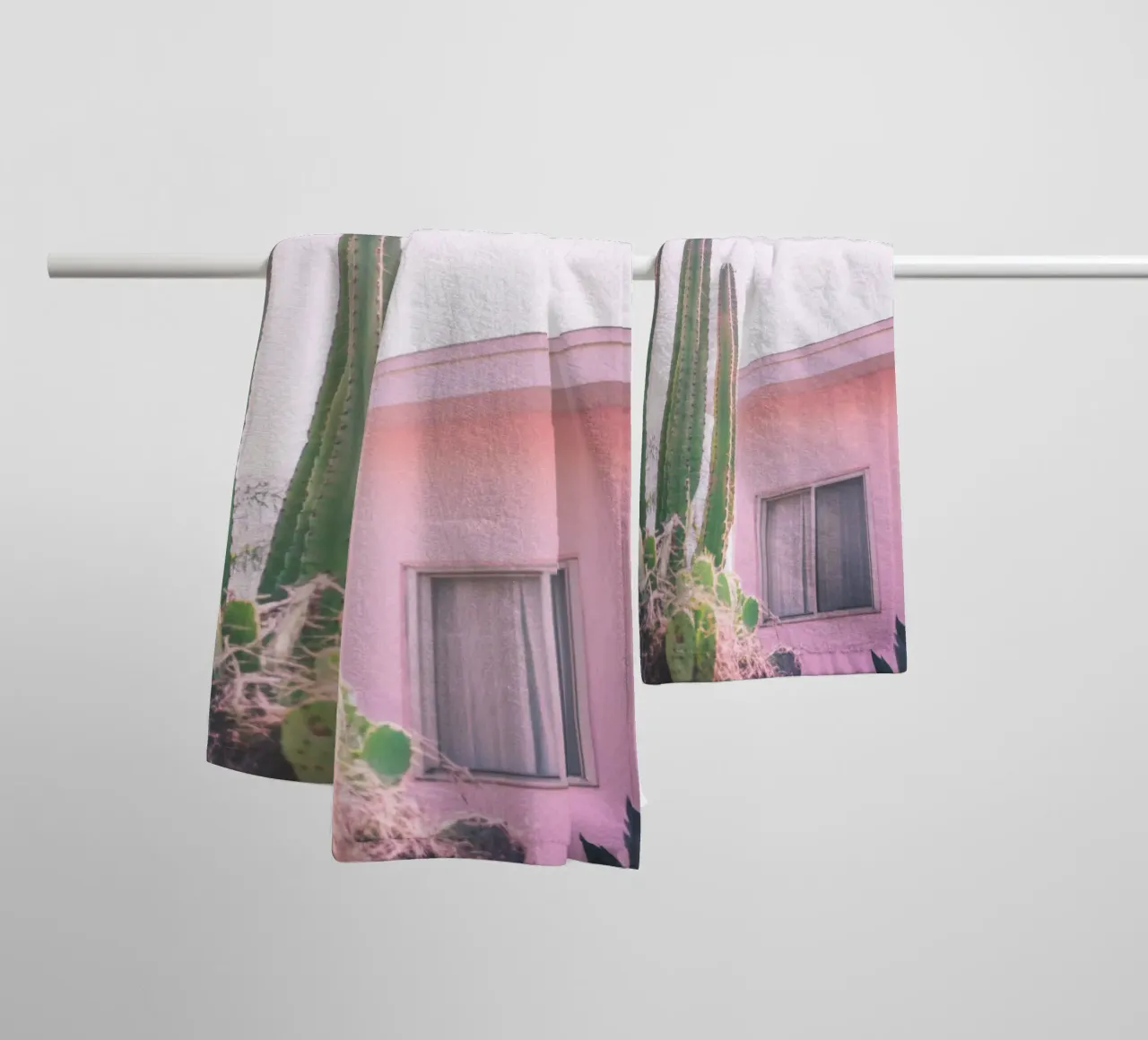 25 towel by Pink California | Affiches & Posters