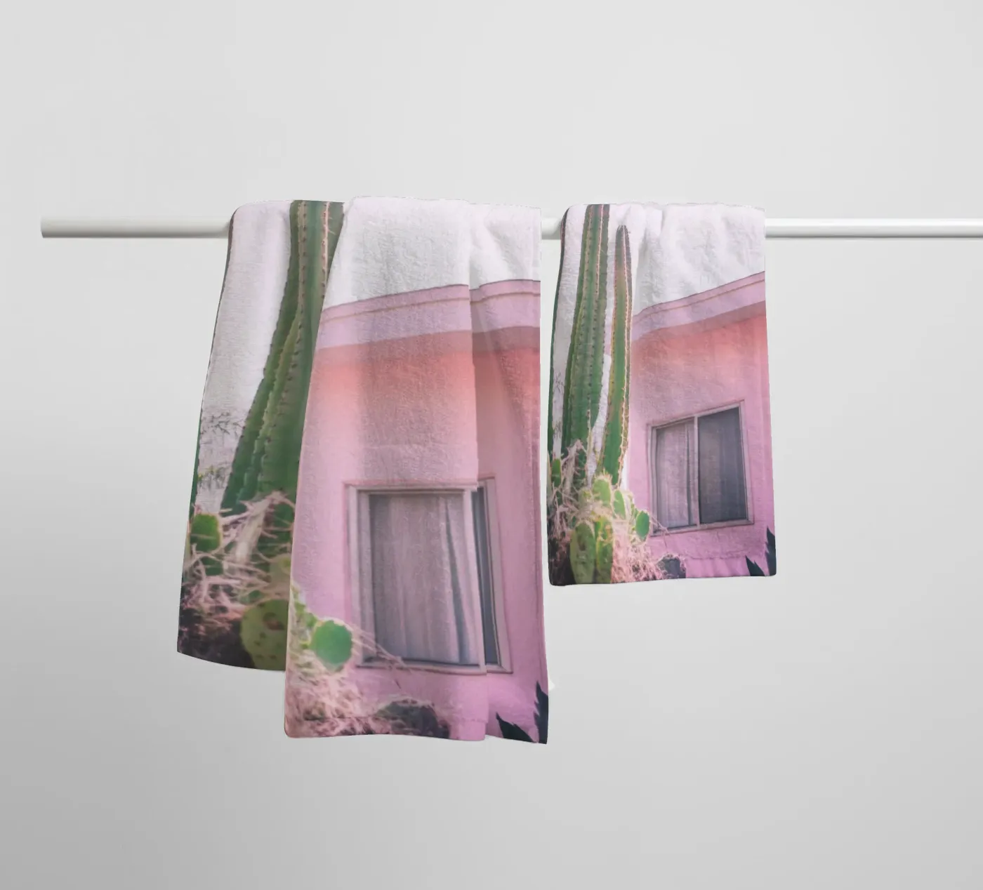 25 Handtuch von Pink California | Affiches & Posters