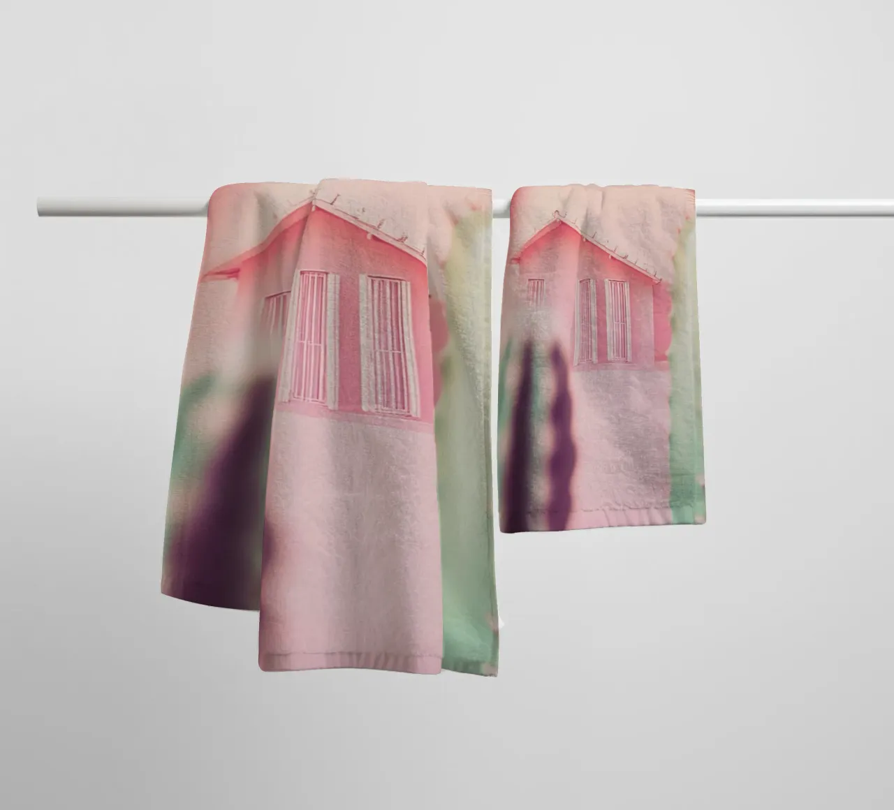 26 asciugamano da bagno da Pink California | Affiches & Posters