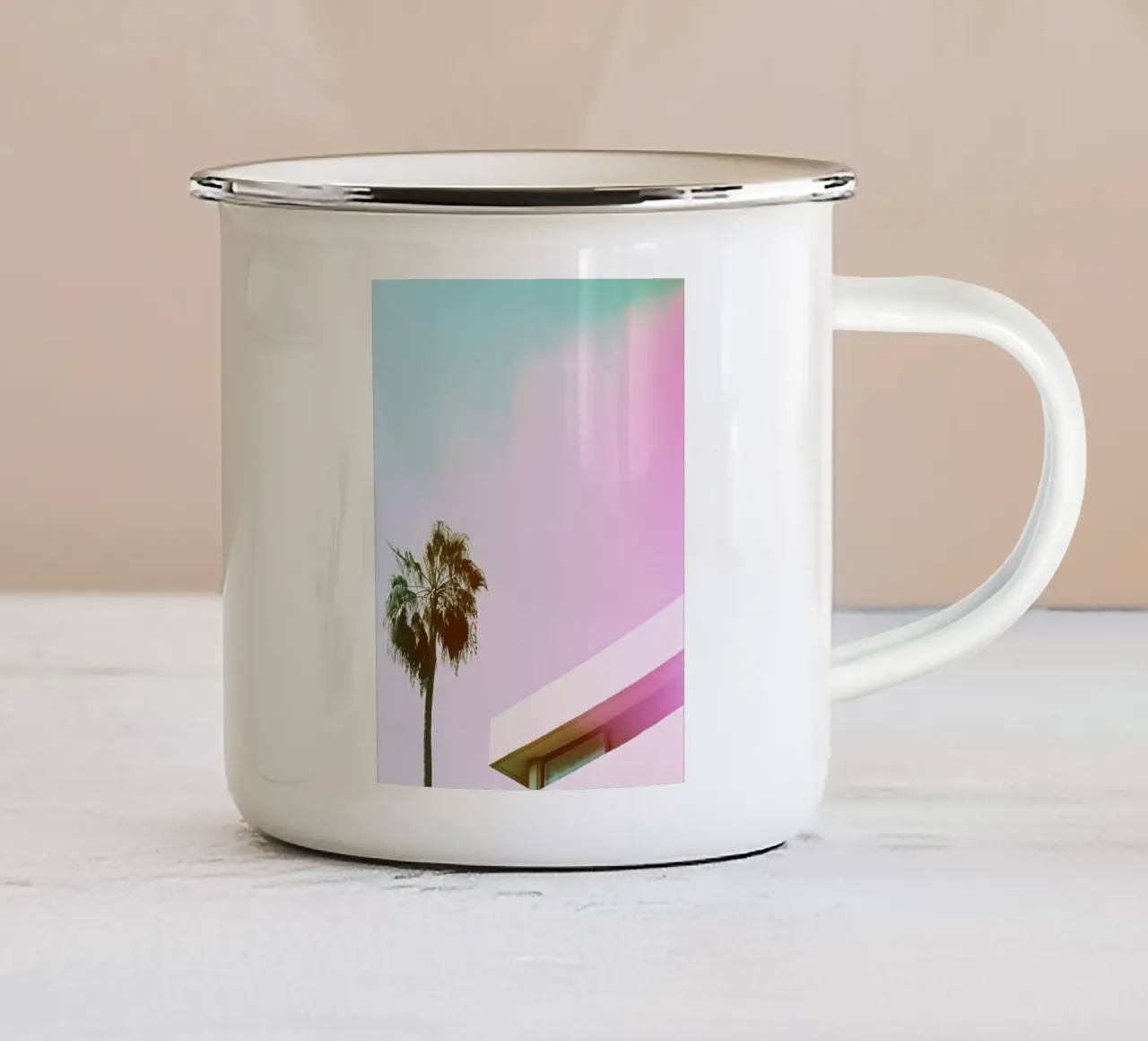 31 tazza in smalto da Pink California | Affiches & Posters