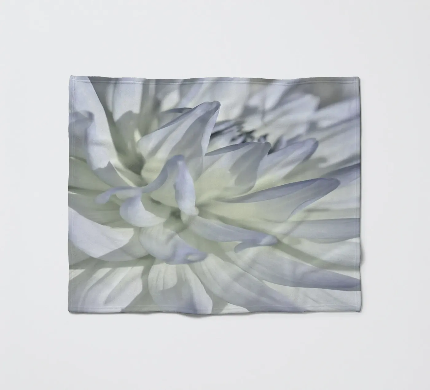 Dahlie Fleecedecke von Atteloi