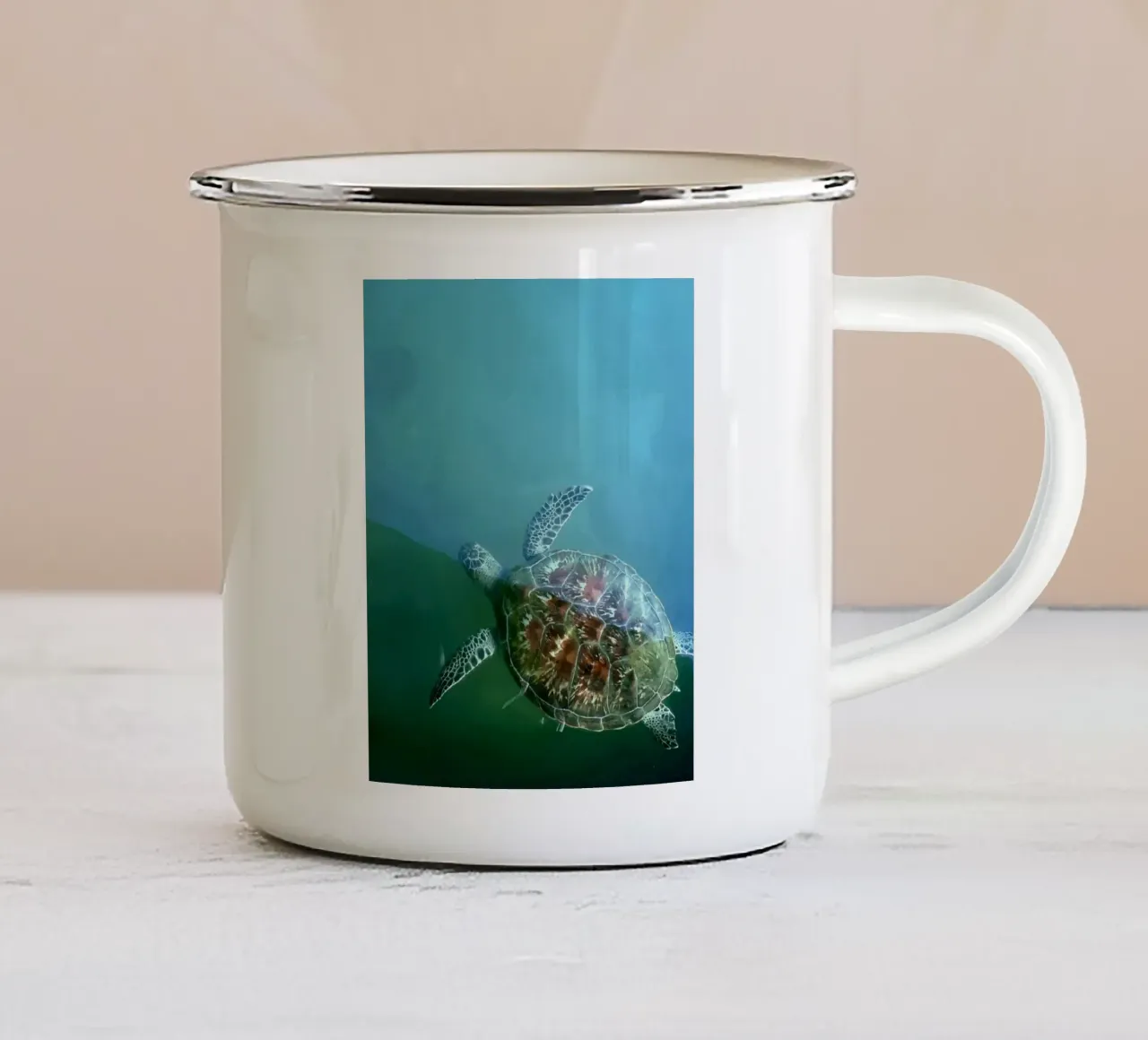 Turtle tazza in smalto da Tabea Jule Photography