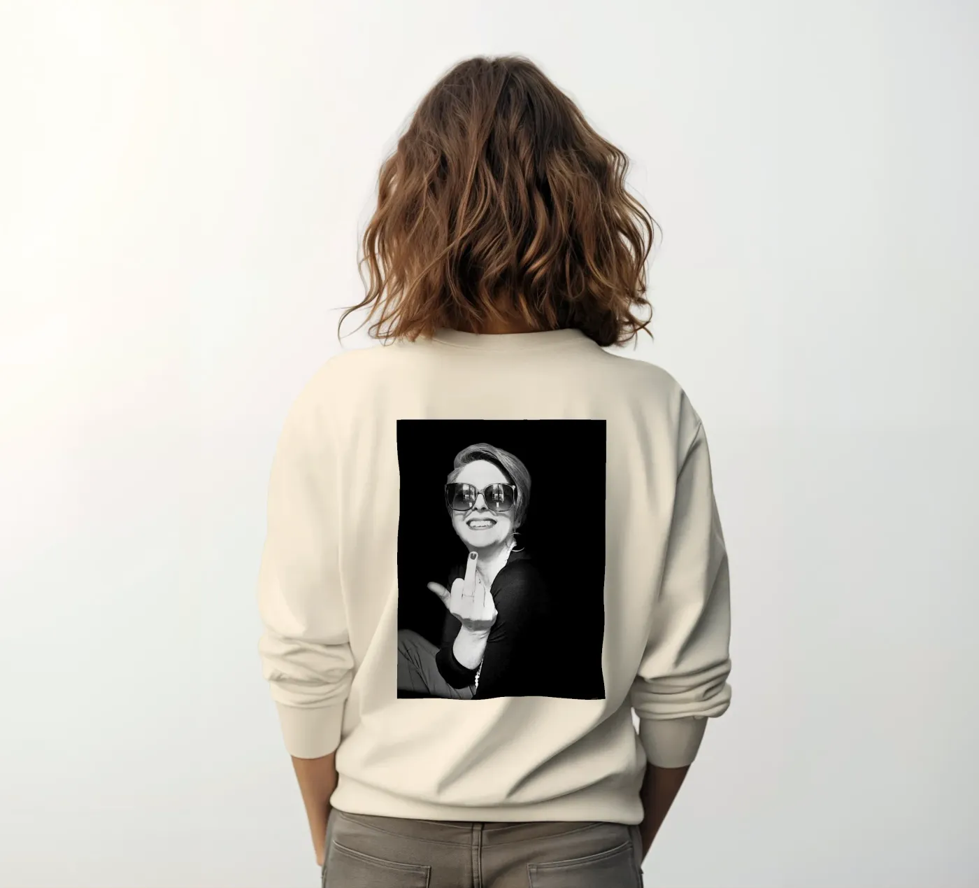 Ongefilterde serie sweatshirt van JUNIQERIN photography by Dorothea Baur