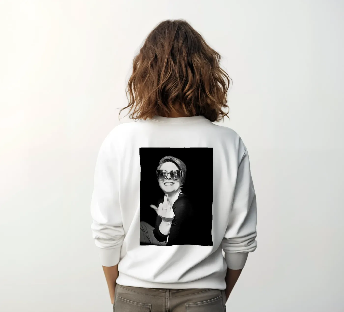 Ongefilterde serie sweatshirt van JUNIQERIN photography by Dorothea Baur