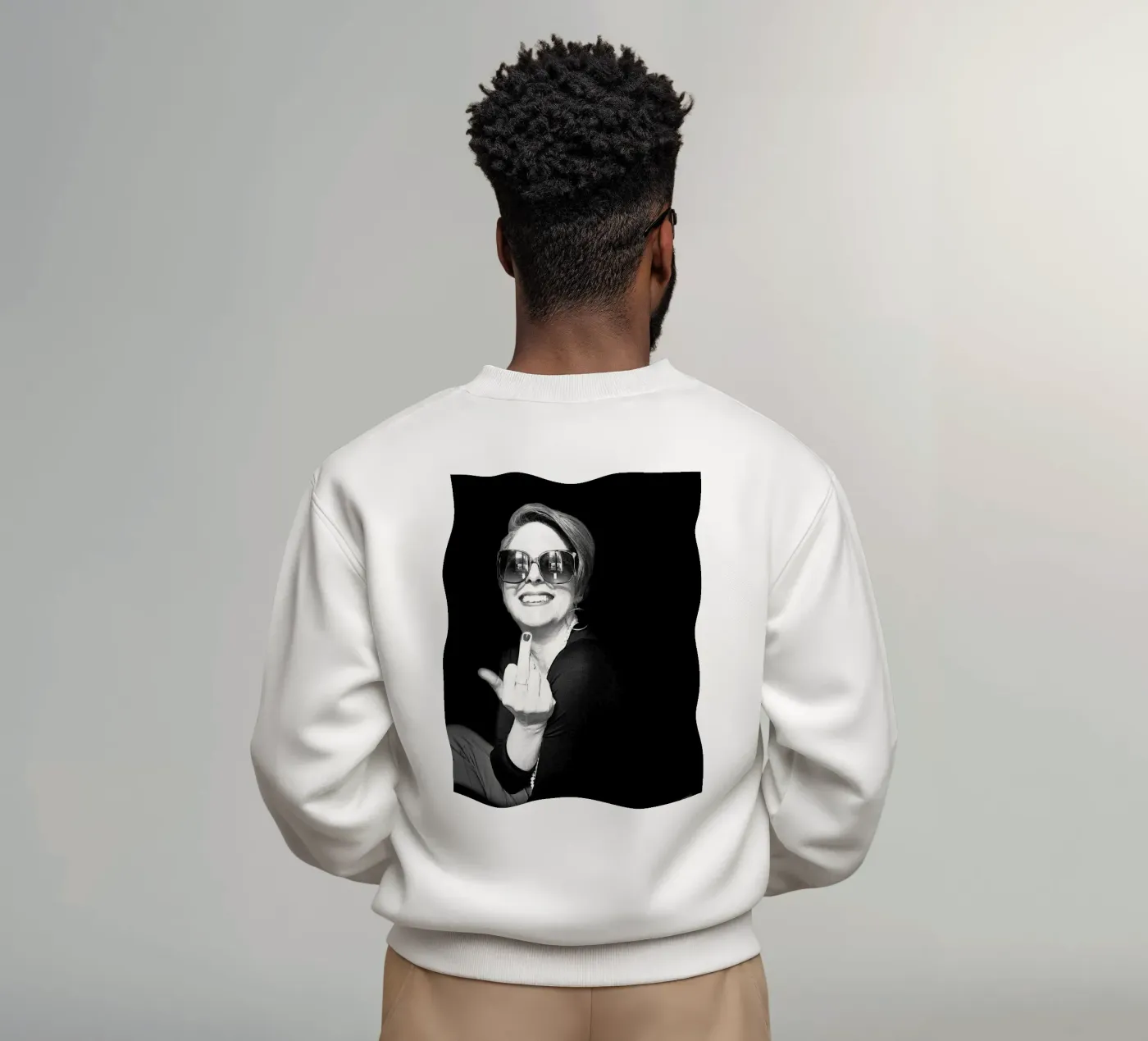 Ongefilterde serie sweatshirt van JUNIQERIN photography by Dorothea Baur