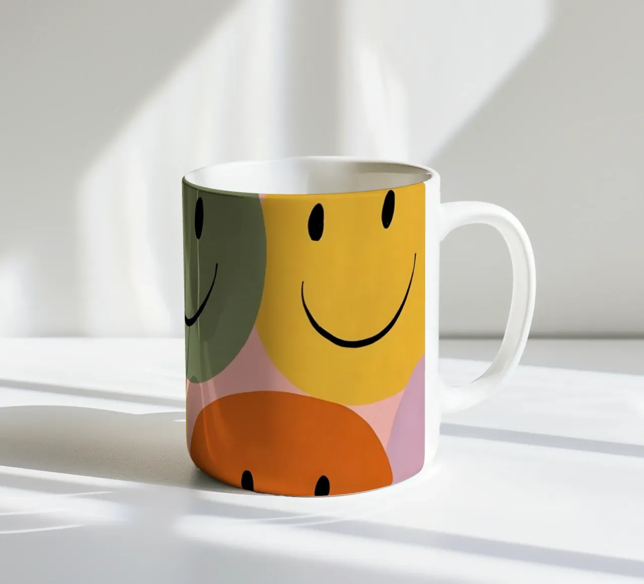 Smiles on Repeat tazza in ceramica da Vibrant Berry Studio