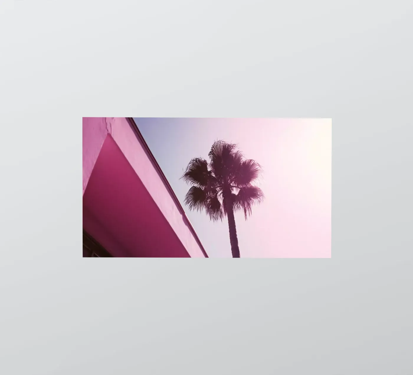 34 sticker van Pink California | Affiches & Posters