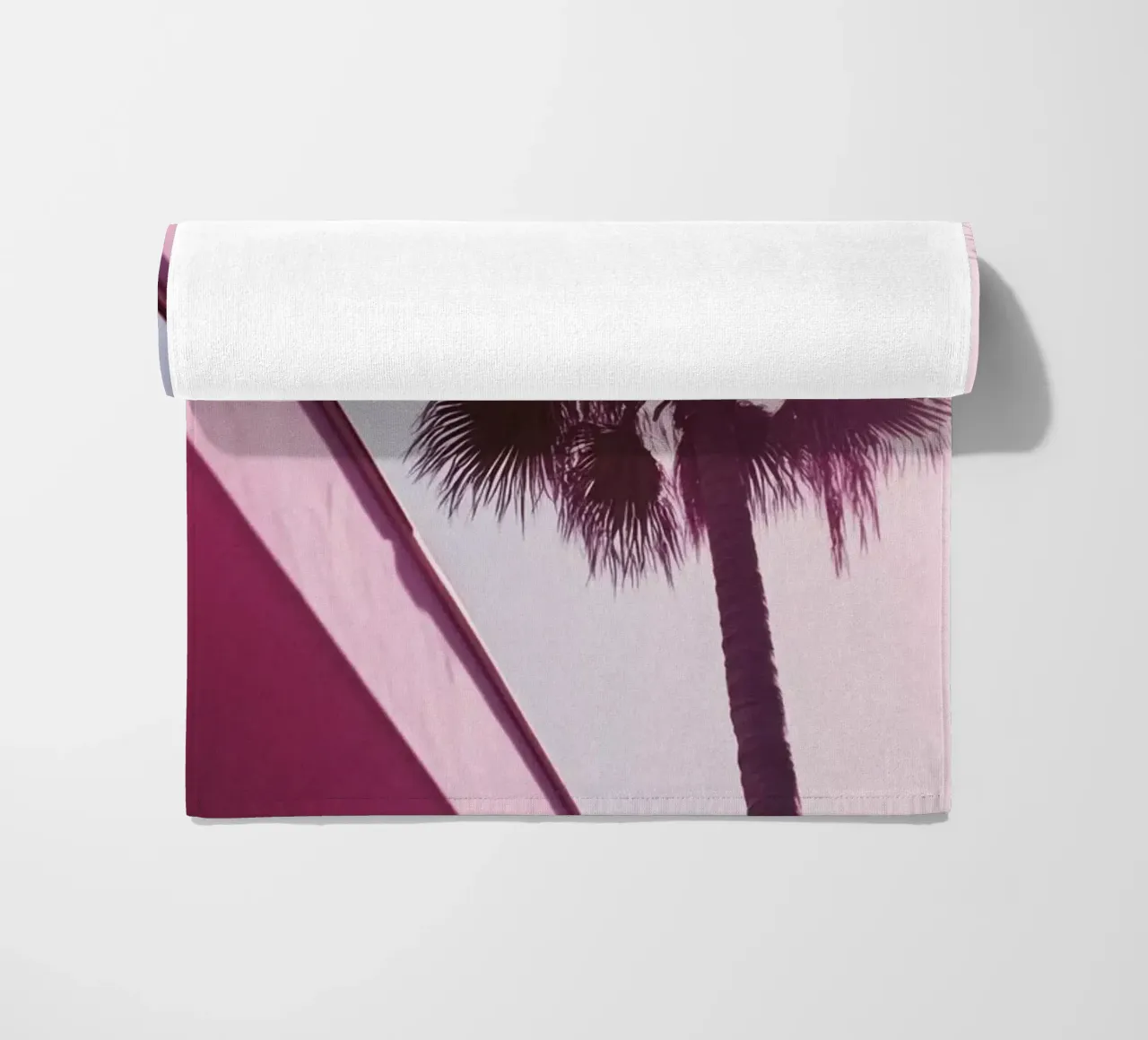 34 telo mare da Pink California | Affiches & Posters