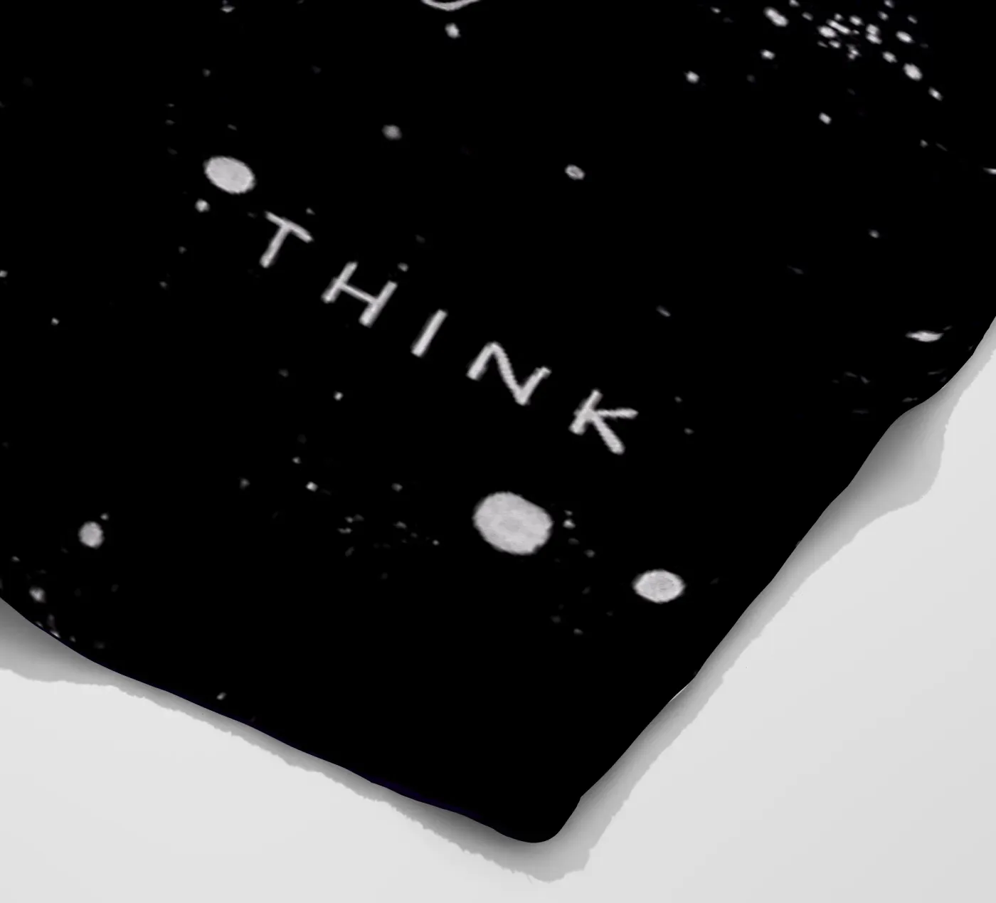 Gravity coperta in pile da Mary and the Locks